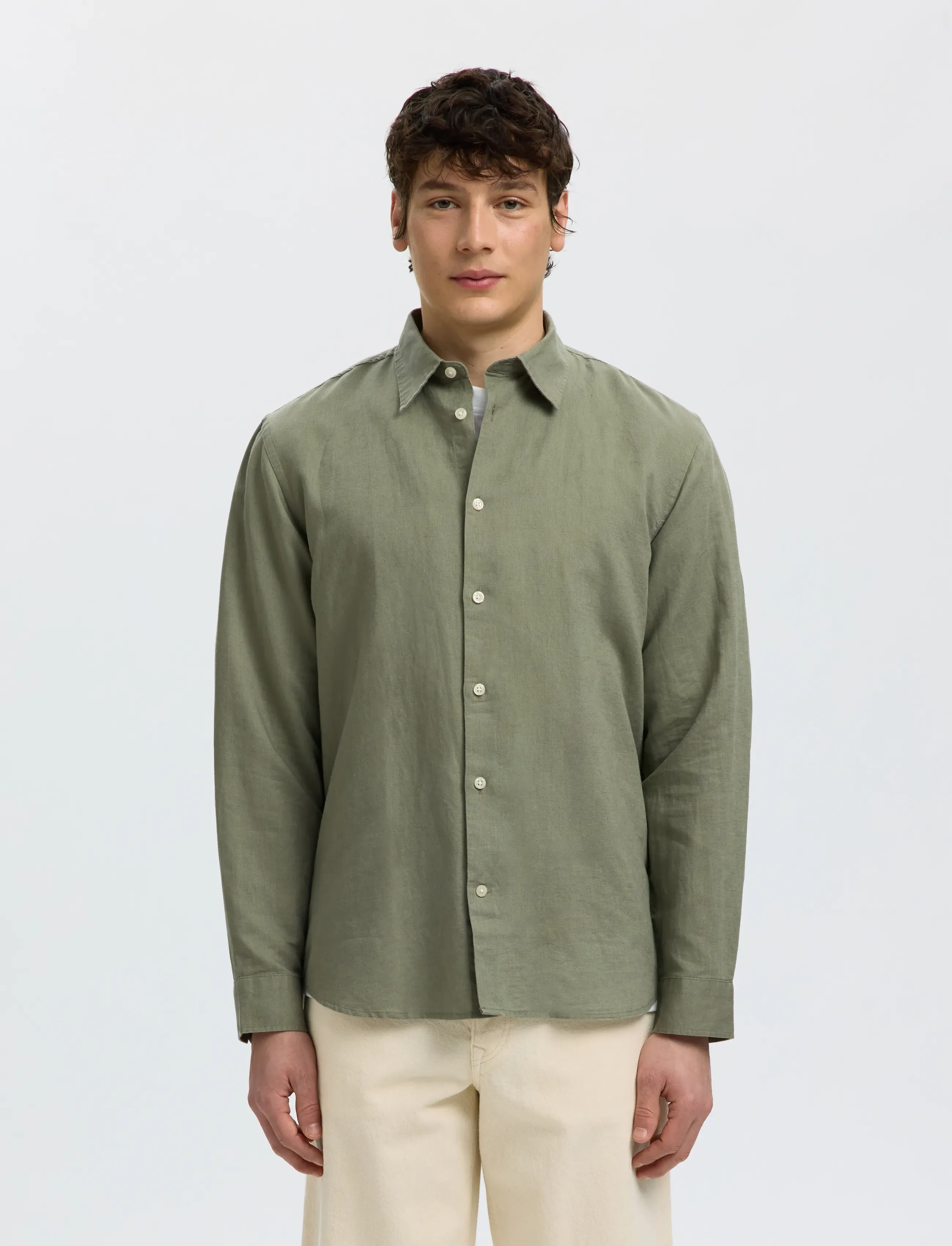 Selected SLMREGCLAY LINENBLEND LS SHIRT CLA NOOS - Kauluspaidat - VETIVER / khaki/green