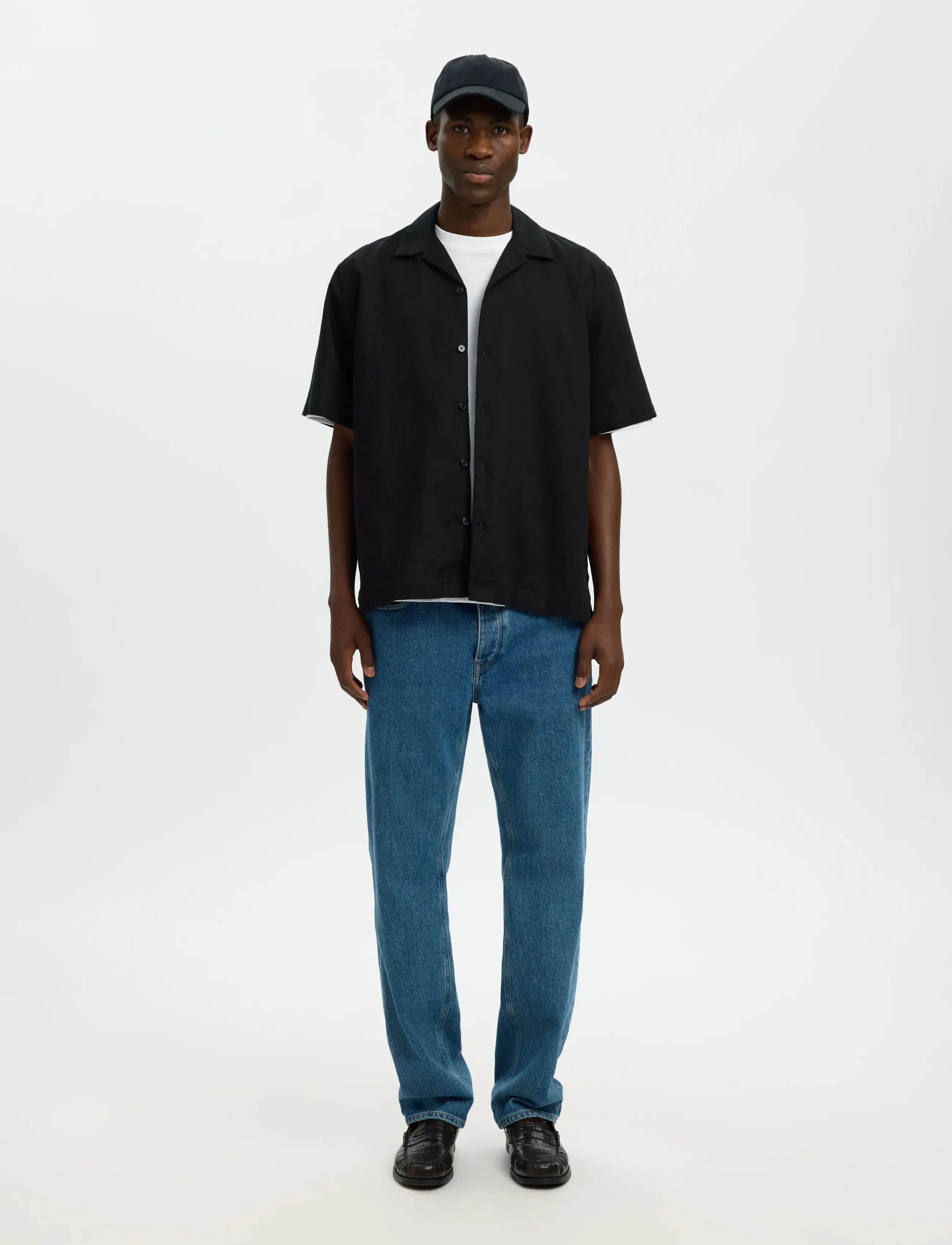 Selected - SLMRLXCLAY LINENBLEND SS SHIRT RES NOOS - hørskjorter - black - 5