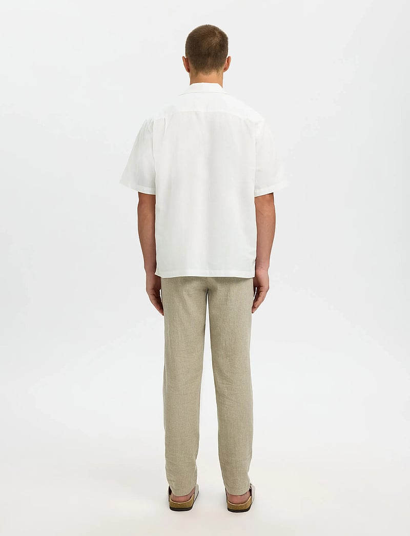 Selected - SLMRLXCLAY LINENBLEND SS SHIRT RES NOOS - leinenhemden - bright white - 2