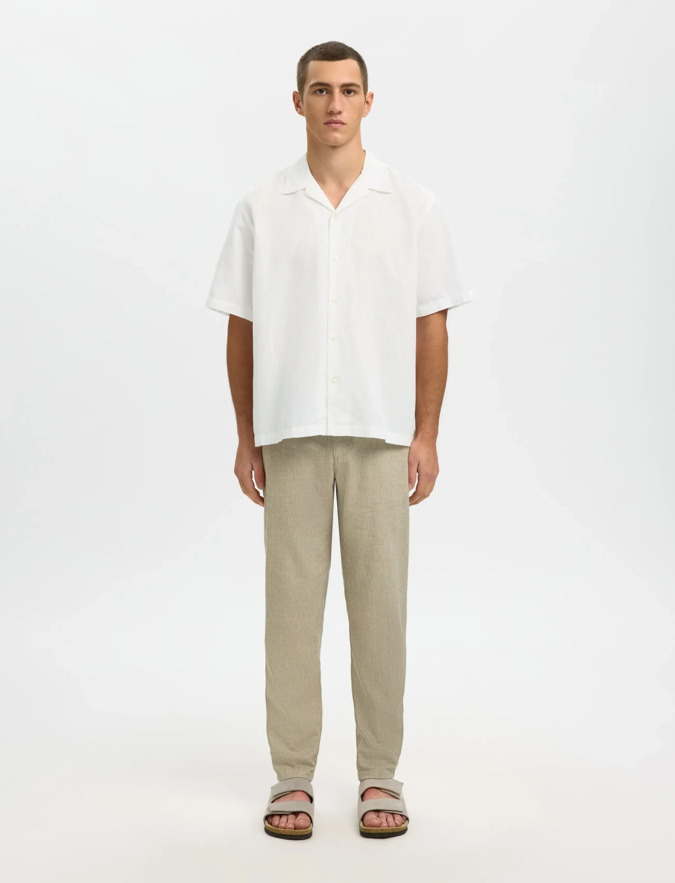 Selected - SLMRLXCLAY LINENBLEND SS SHIRT RES NOOS - chemises de lin - bright white - 3