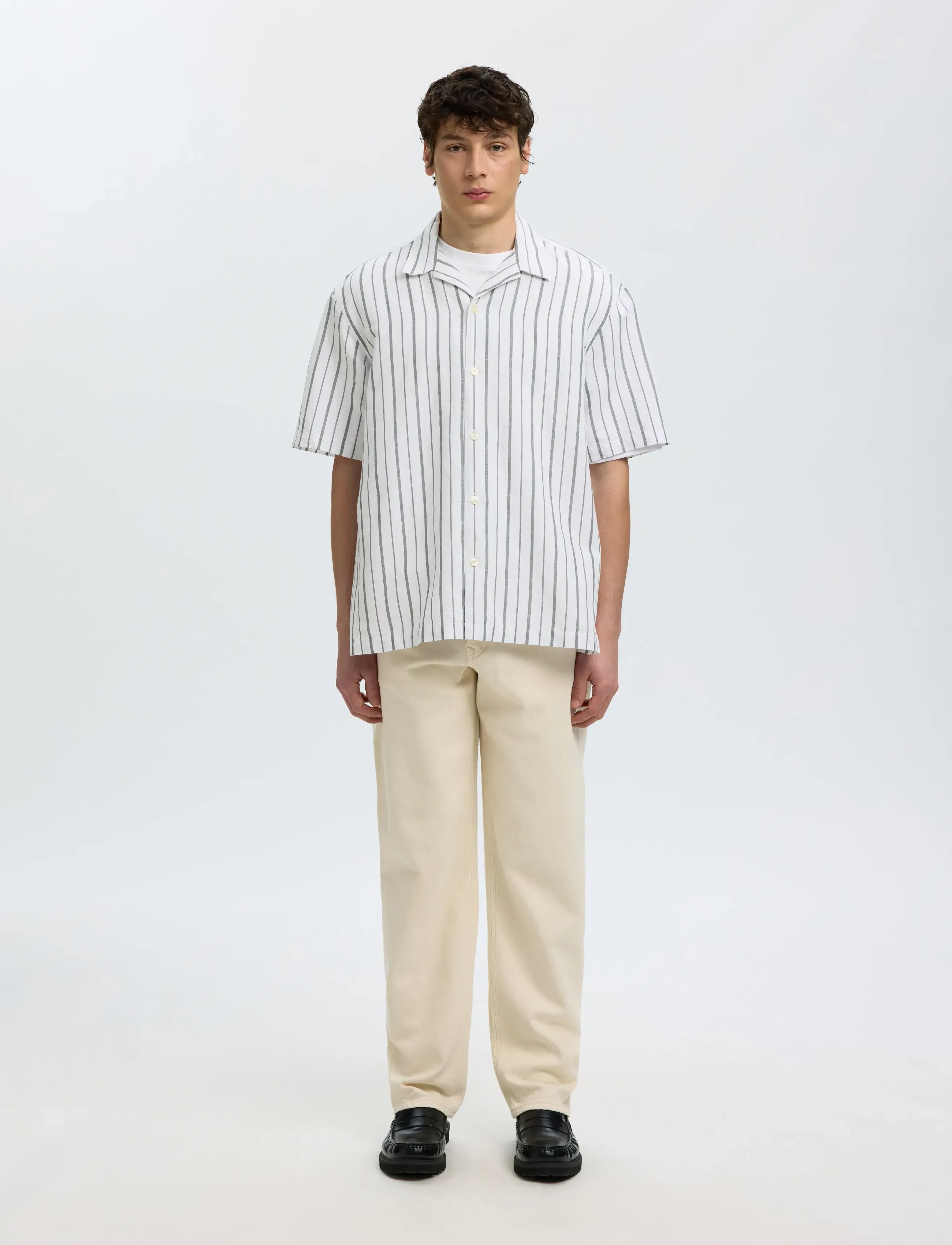 Selected - SLMRLXCLAY LINENBLEND SS SHIRT RES NOOS - linneskjortor - bright white - 3