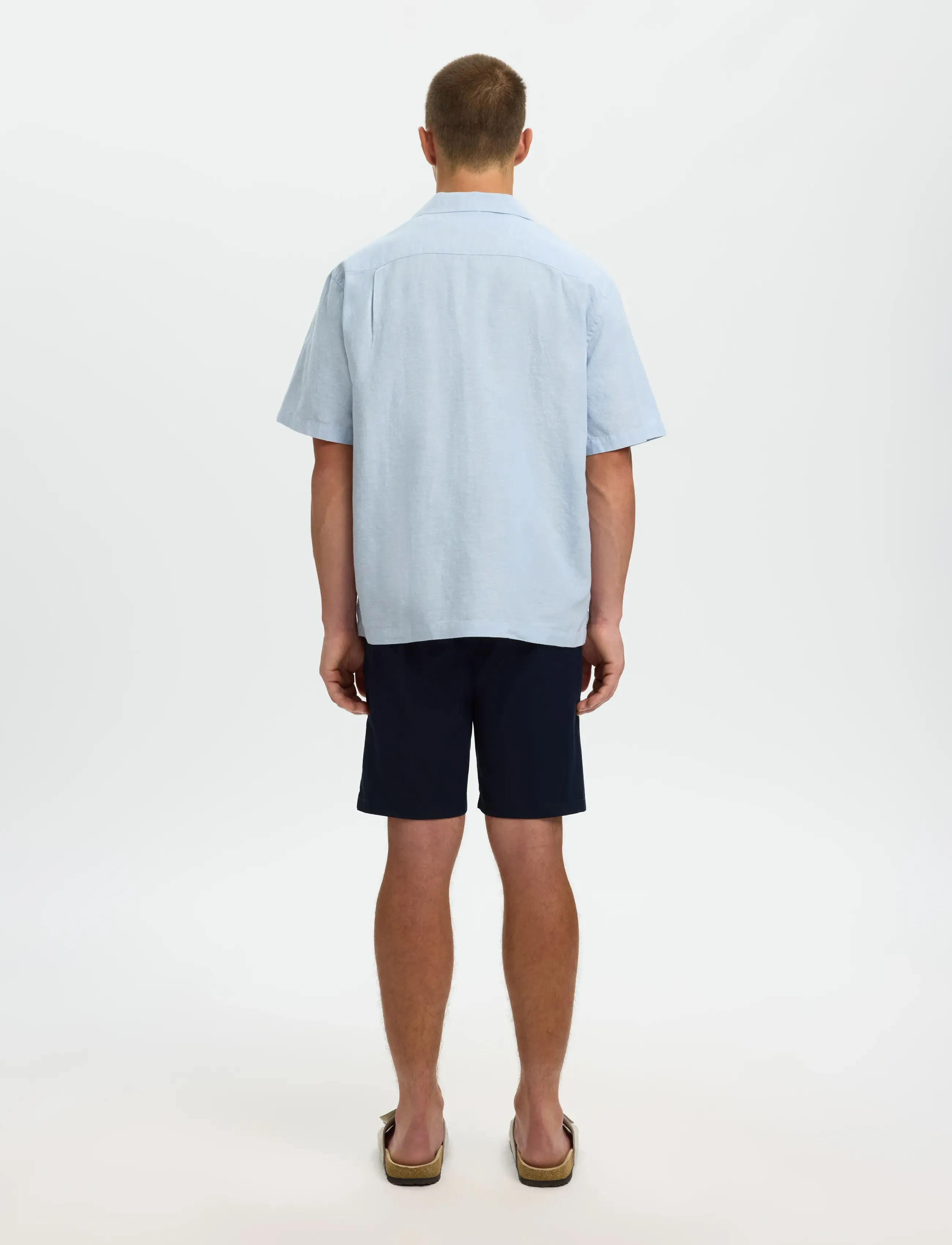 Selected - SLMRLXCLAY LINENBLEND SS SHIRT RES NOOS - hørskjorter - dusty blue - 2