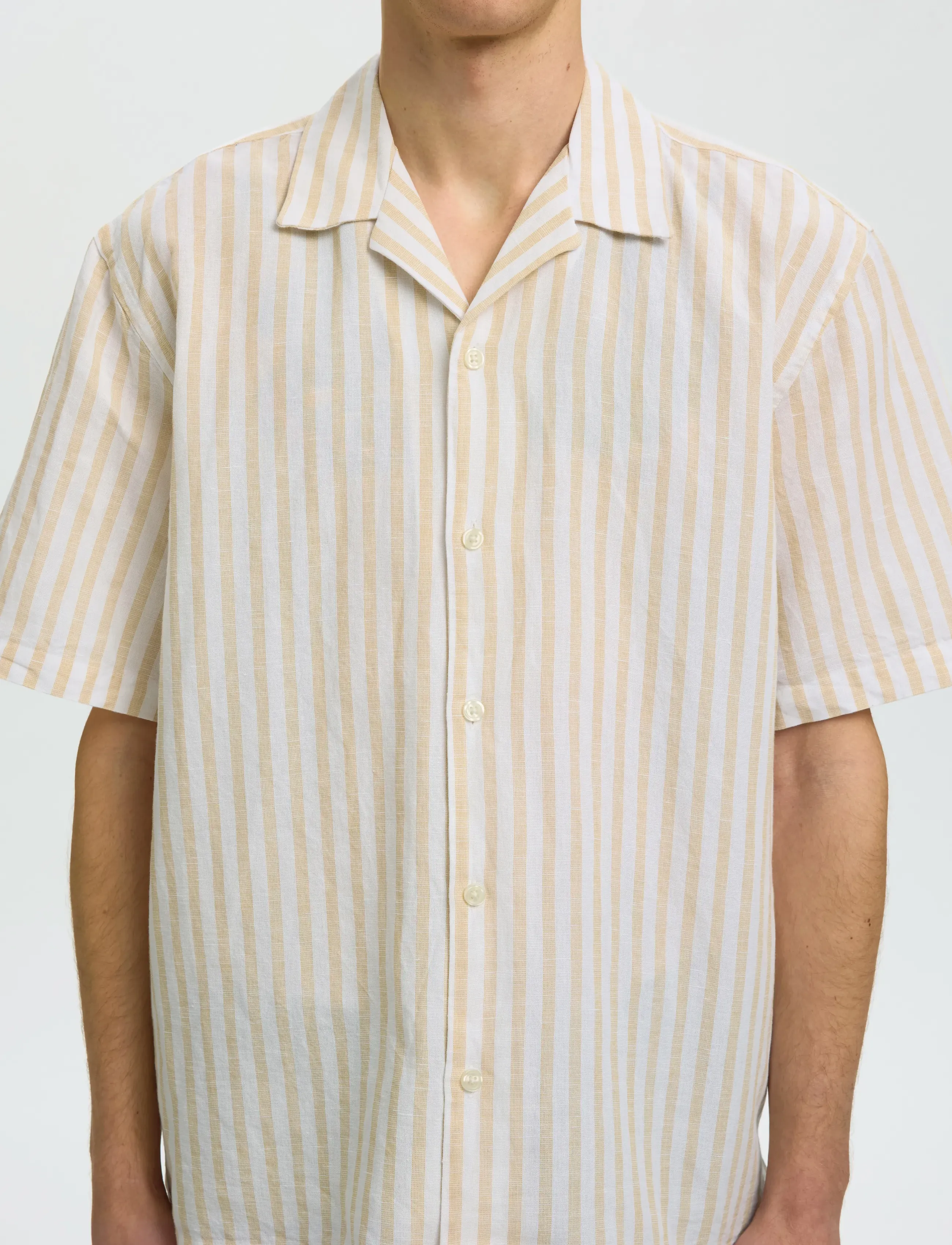 Selected - SLMRLXCLAY LINENBLEND SS SHIRT RES NOOS - linased särgid - ochre - 4