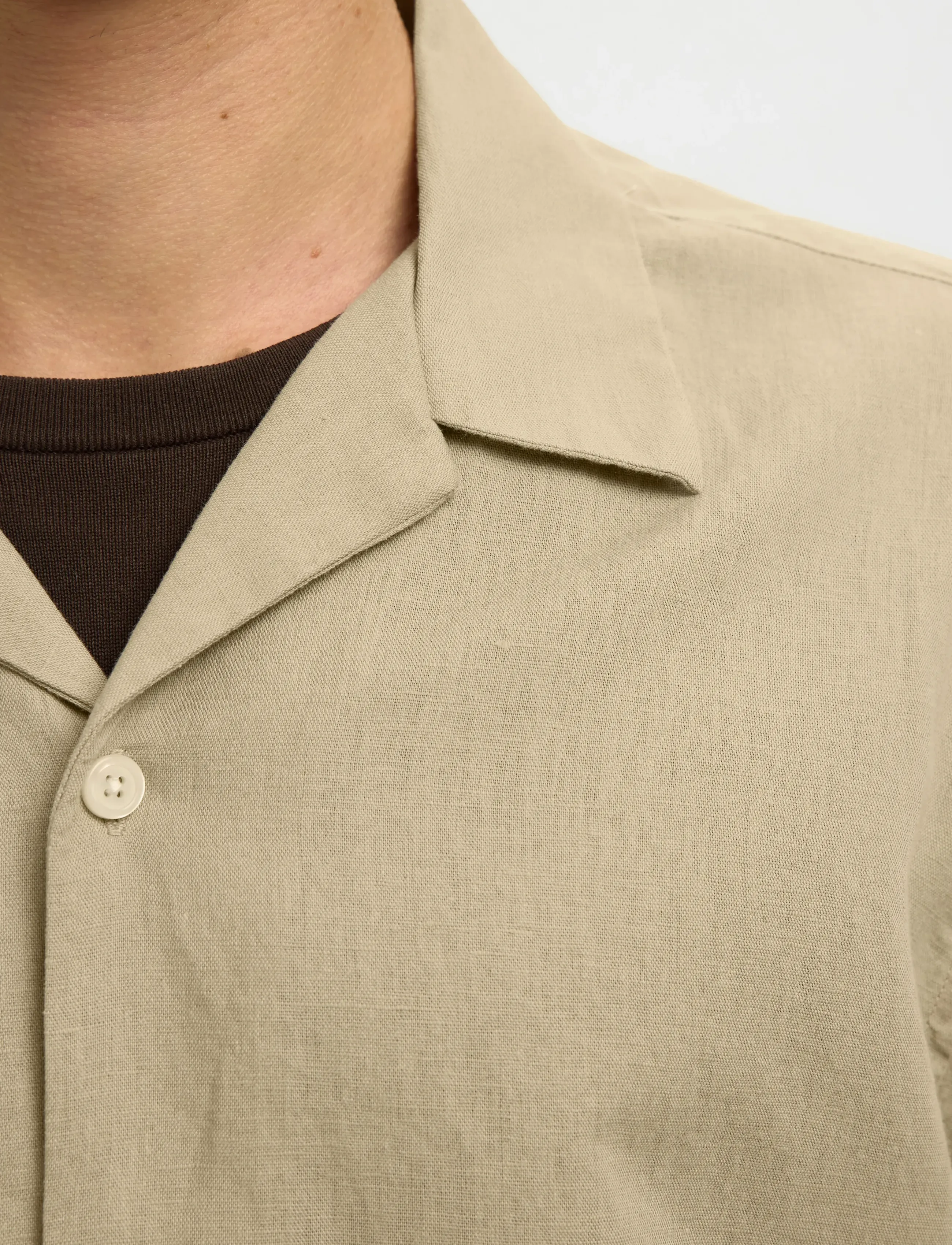 Selected - SLMRLXCLAY LINENBLEND SS SHIRT RES NOOS - hørskjorter - pure cashmere - 4