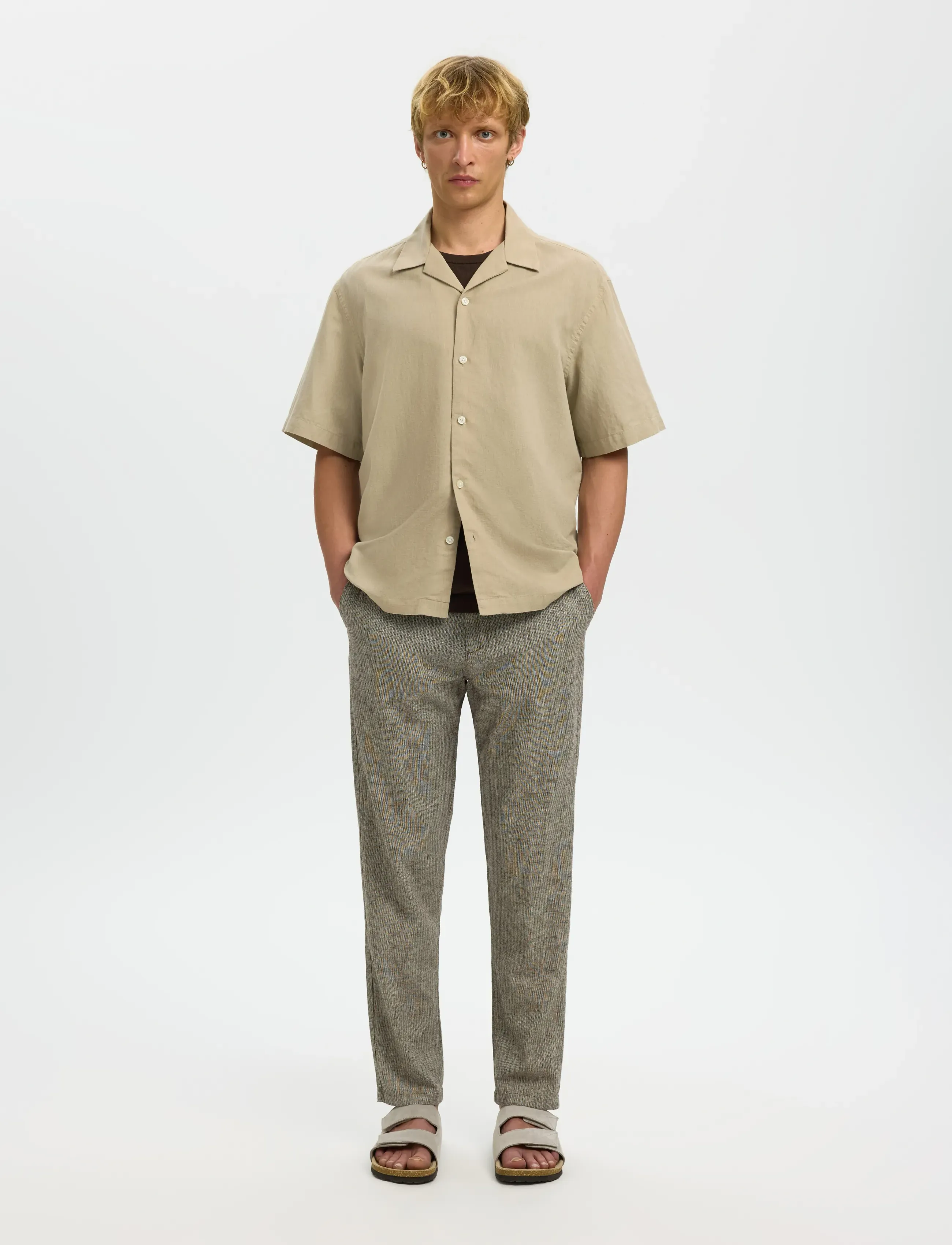 Selected - SLMRLXCLAY LINENBLEND SS SHIRT RES NOOS - hørskjorter - pure cashmere - 5