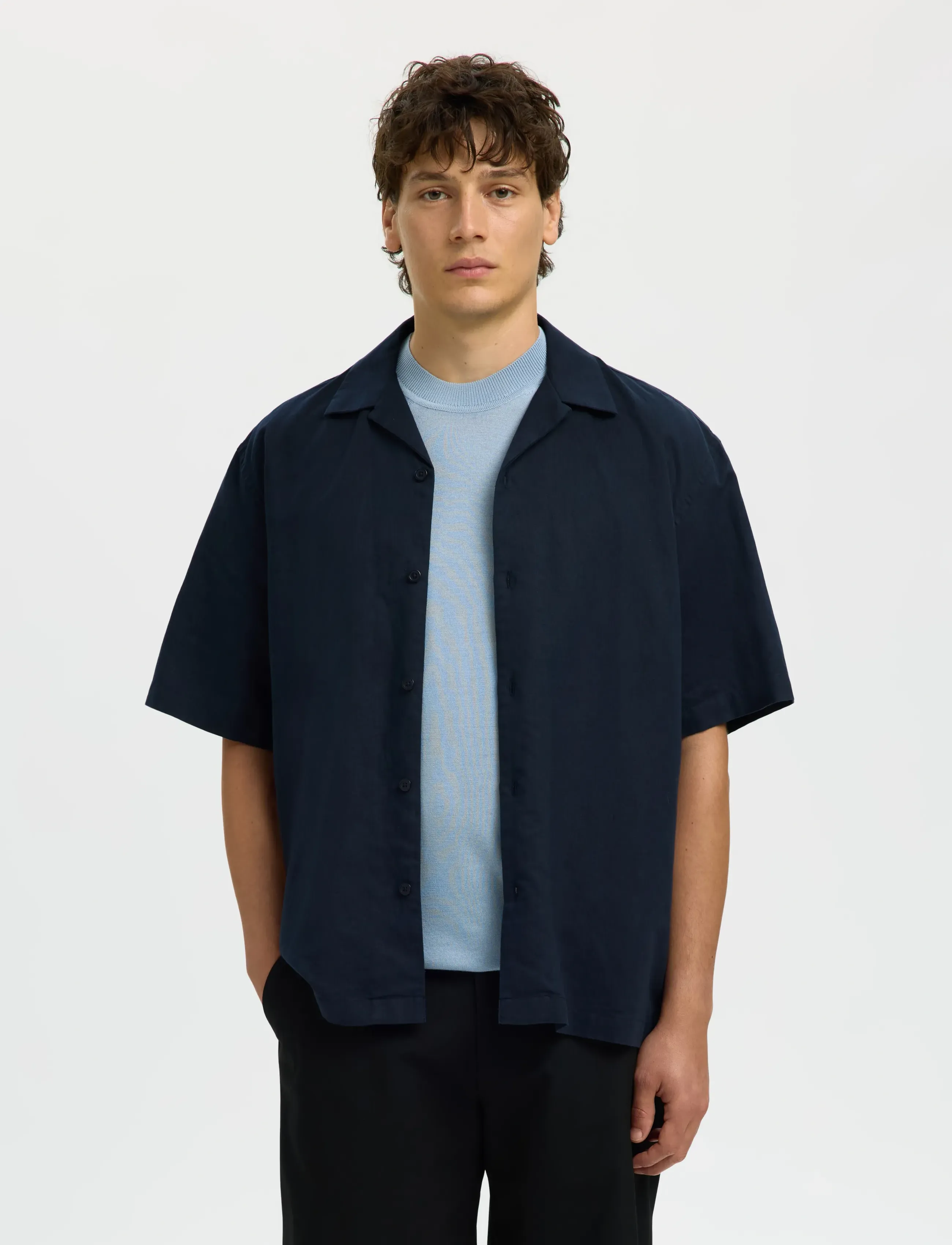 Selected SLMRLXCLAY LINENBLEND SS SHIRT RES NOOS - Tänavastiil - SKY CAPTAIN / navy