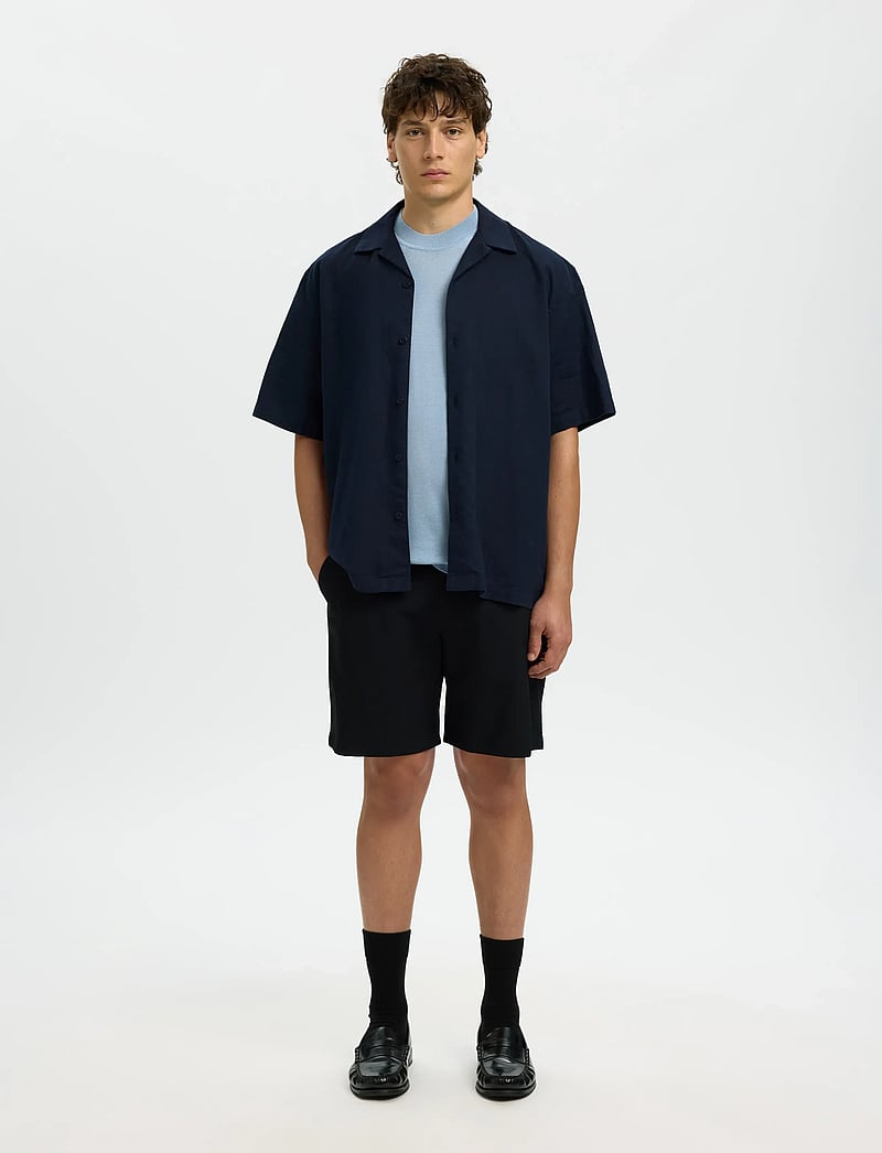 Selected - SLMRLXCLAY LINENBLEND SS SHIRT RES NOOS - linased särgid - sky captain - 3