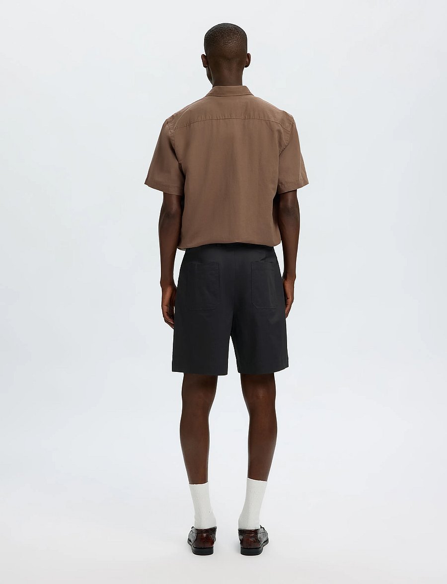 Selected - SLHLOOSE-AXEL JARI SHORTS - chinos shorts - black - 3