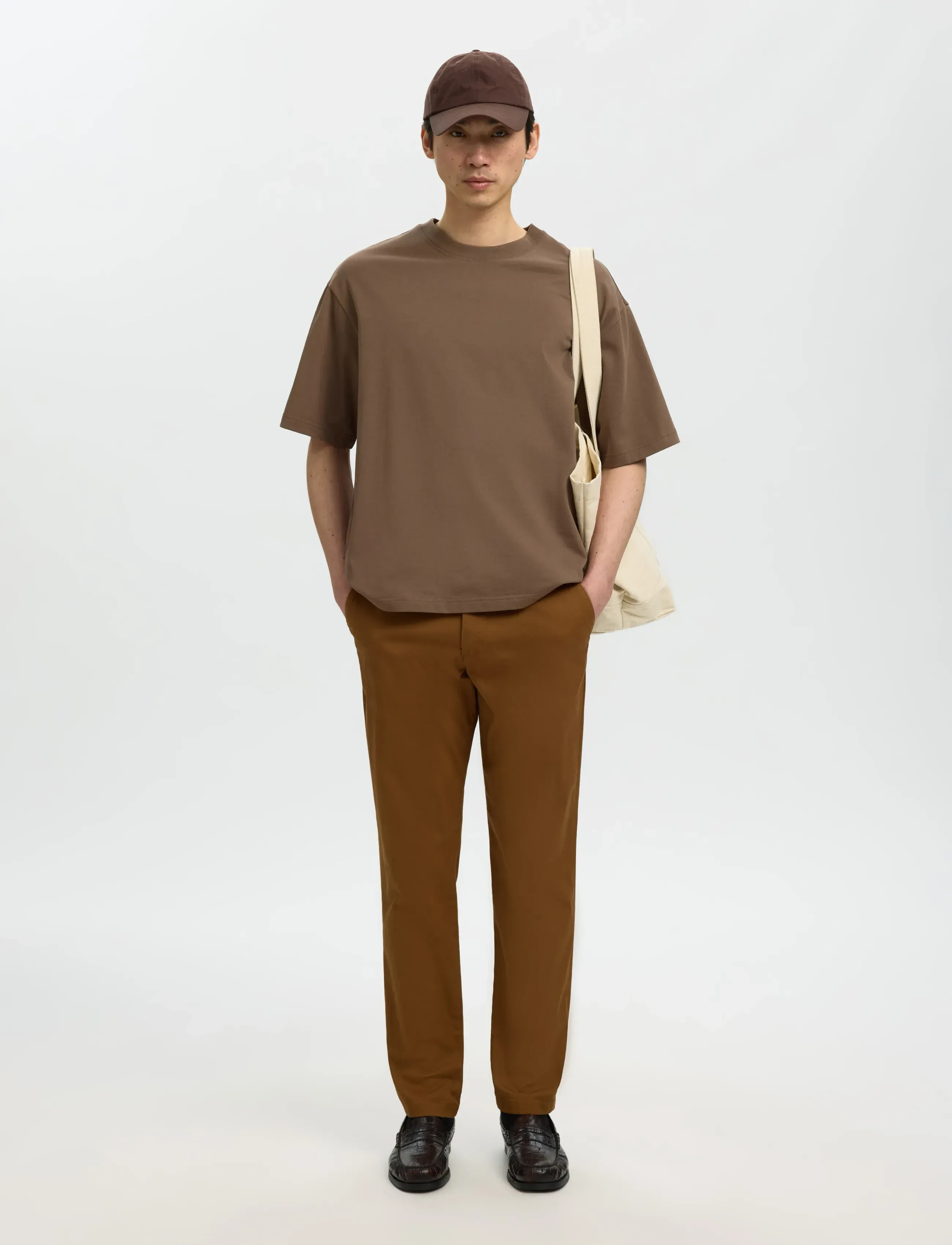 Selected - SLMRELAXASPEN 2-PLY SS O-NECK NOOS - kortærmede t-shirts - chocolate chip - 5