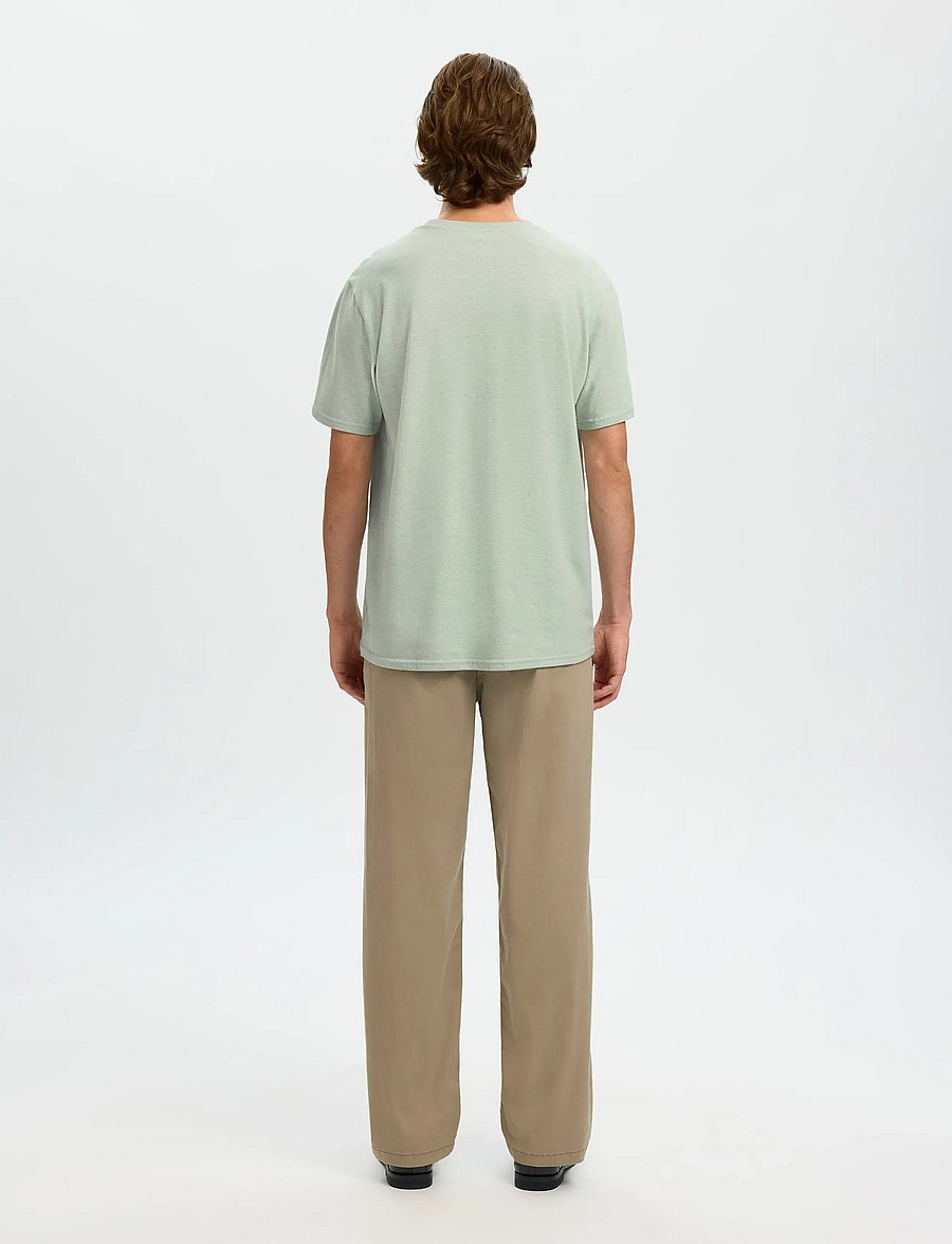 Selected - SLHADAM LINEN BLEND SS TEE NOOS - kurzärmelige t-shirts - aqua gray - 2
