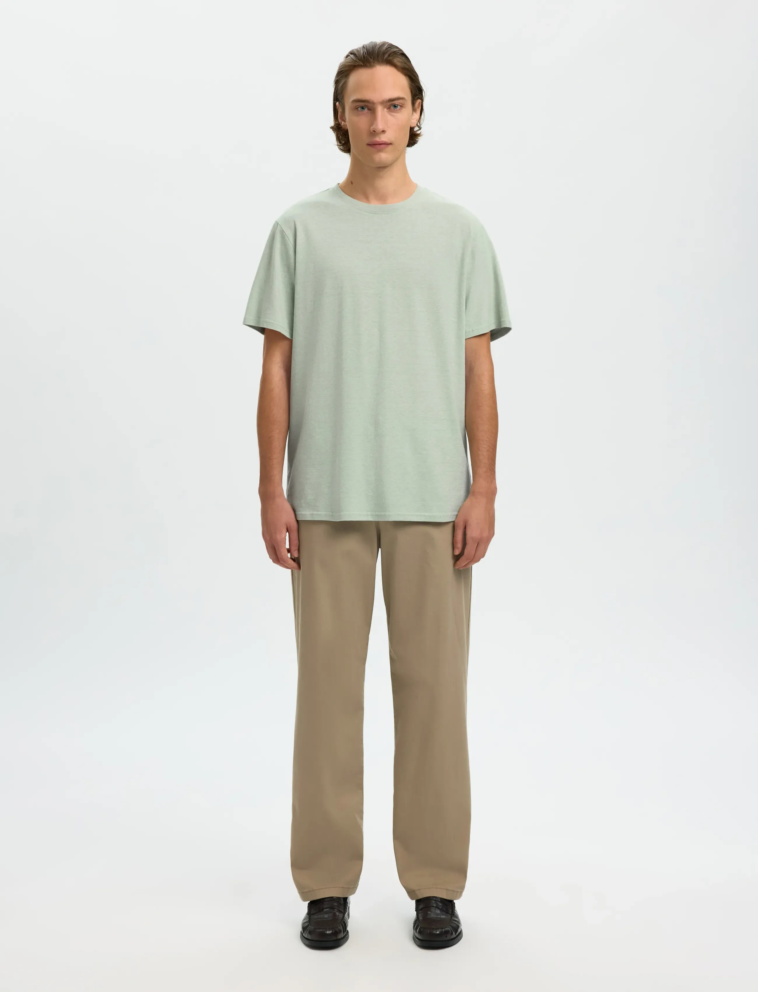 Selected - SLHADAM LINEN BLEND SS TEE NOOS - t-shirts à manches courtes - aqua gray - 3