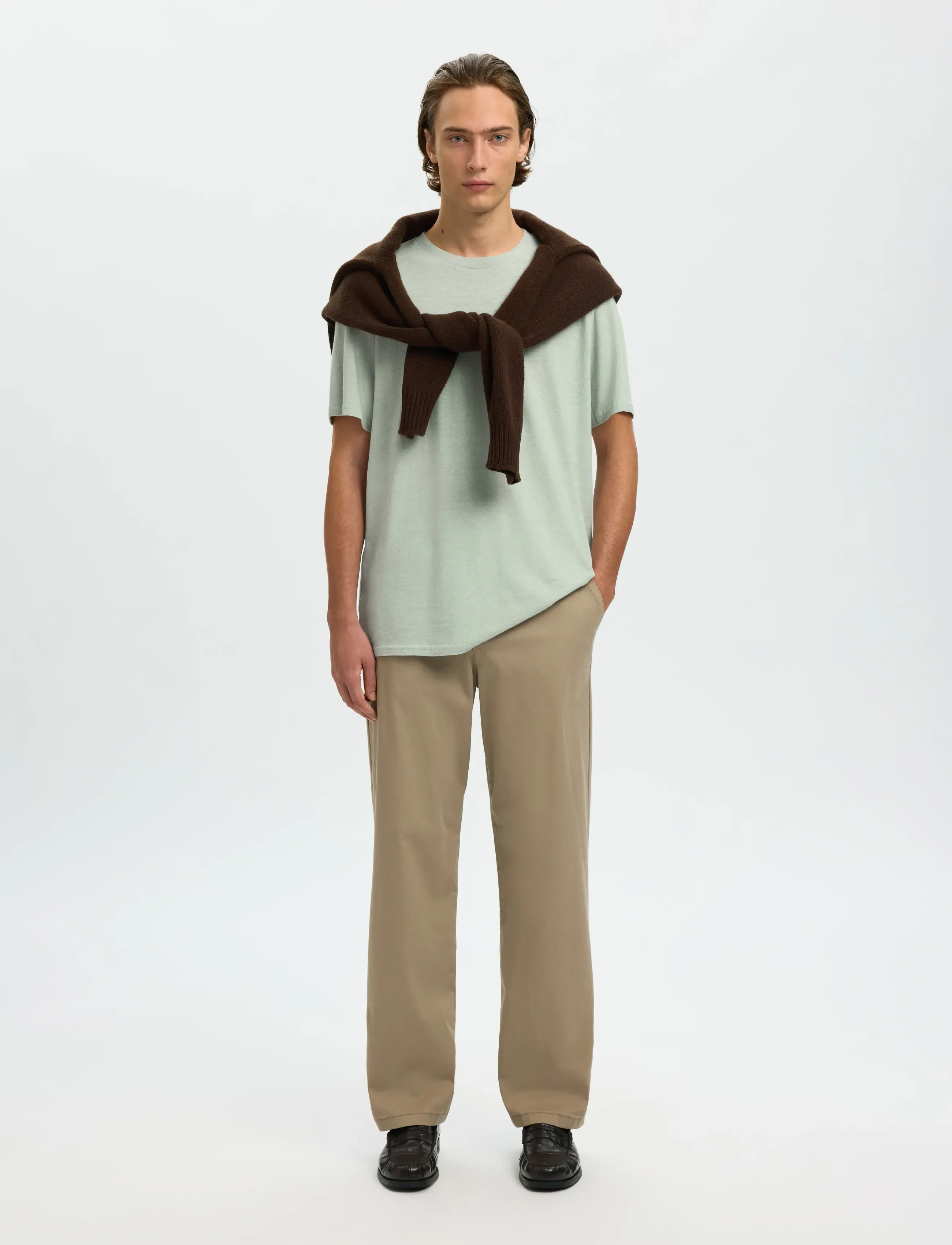 Selected - SLHADAM LINEN BLEND SS TEE NOOS - t-shirts à manches courtes - aqua gray - 5