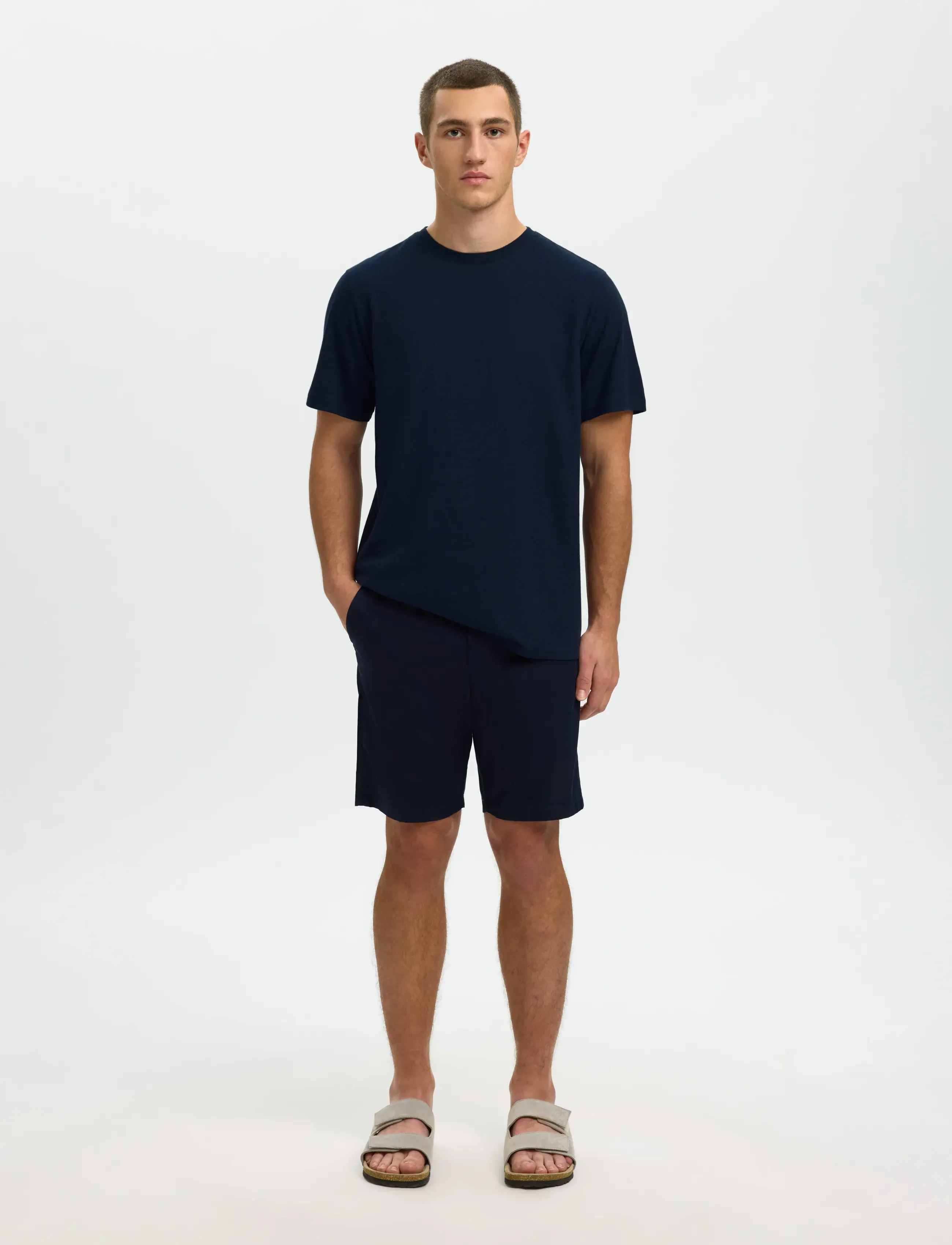 Selected - SLHADAM LINEN BLEND SS TEE NOOS - kortærmede t-shirts - sky captain - 3