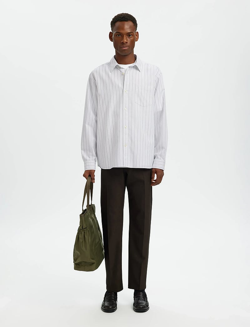 Selected - SLHRLXSANDER OXFORD SHIRT LS NOOS - triibulised särgid - bright white - 5