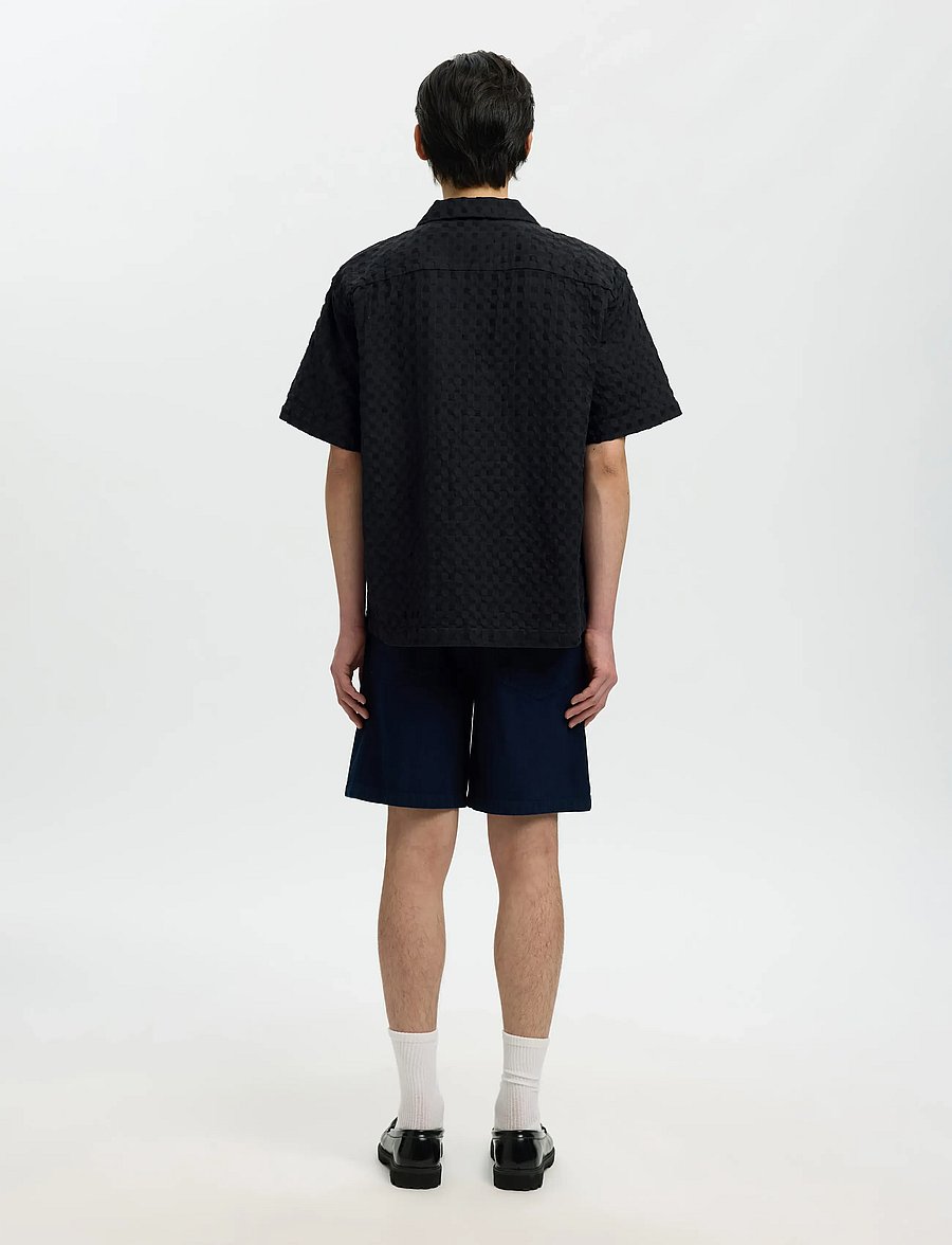 Selected - SLHRLXMONTY TEXTURE SS SHIRT - krótki rękaw - black - 2
