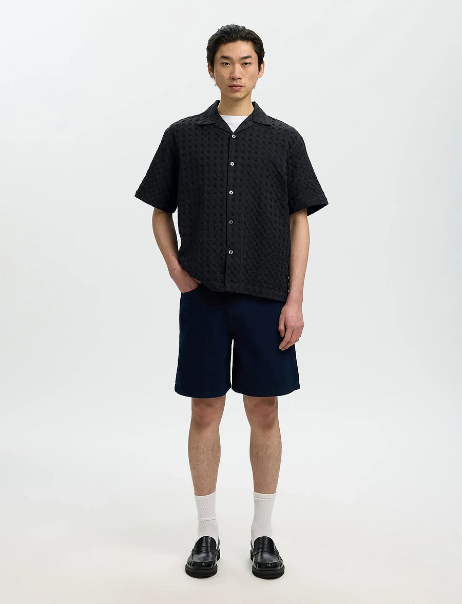 Selected - SLHRLXMONTY TEXTURE SS SHIRT - krótki rękaw - black - 3