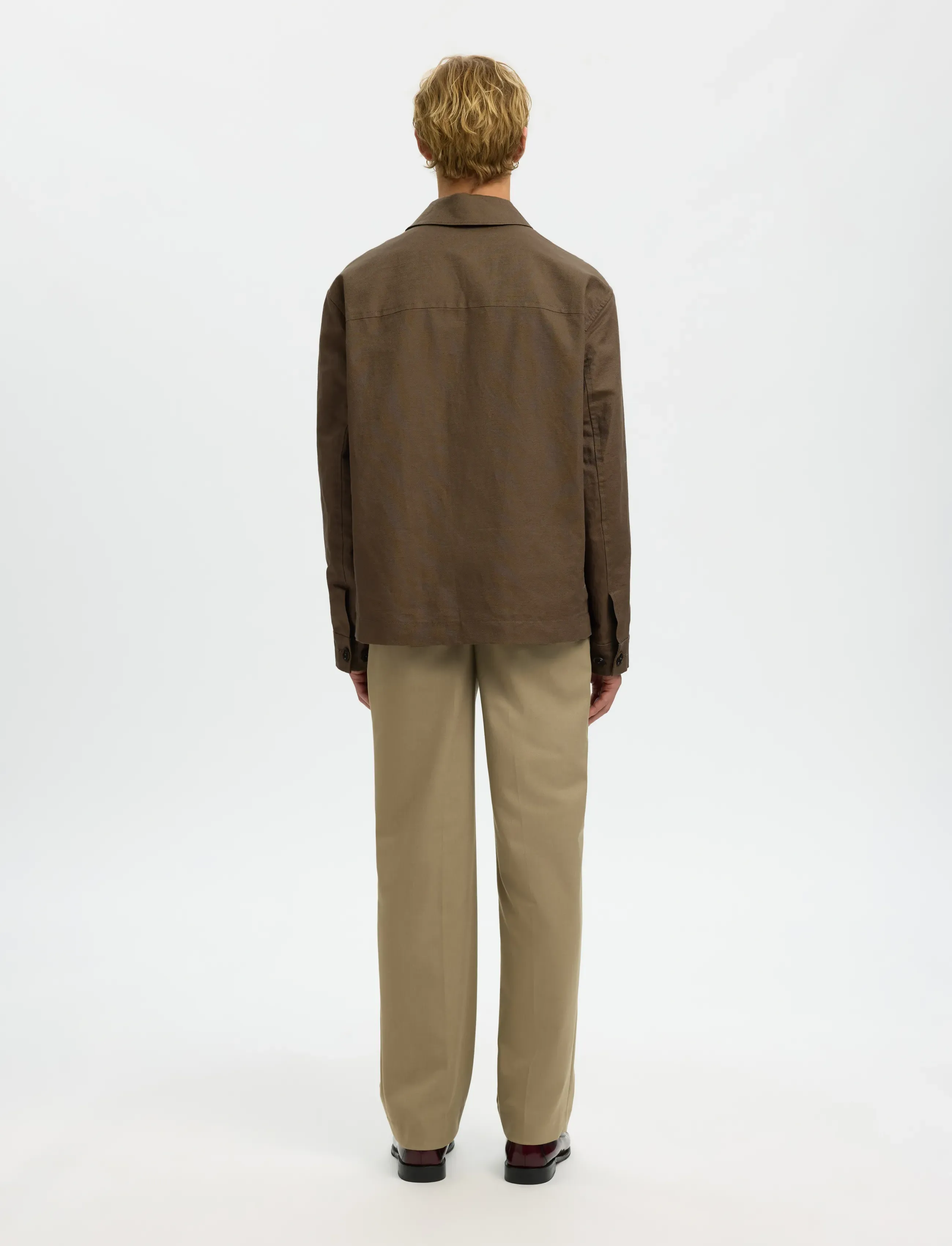 Slhlewis Jkt 2