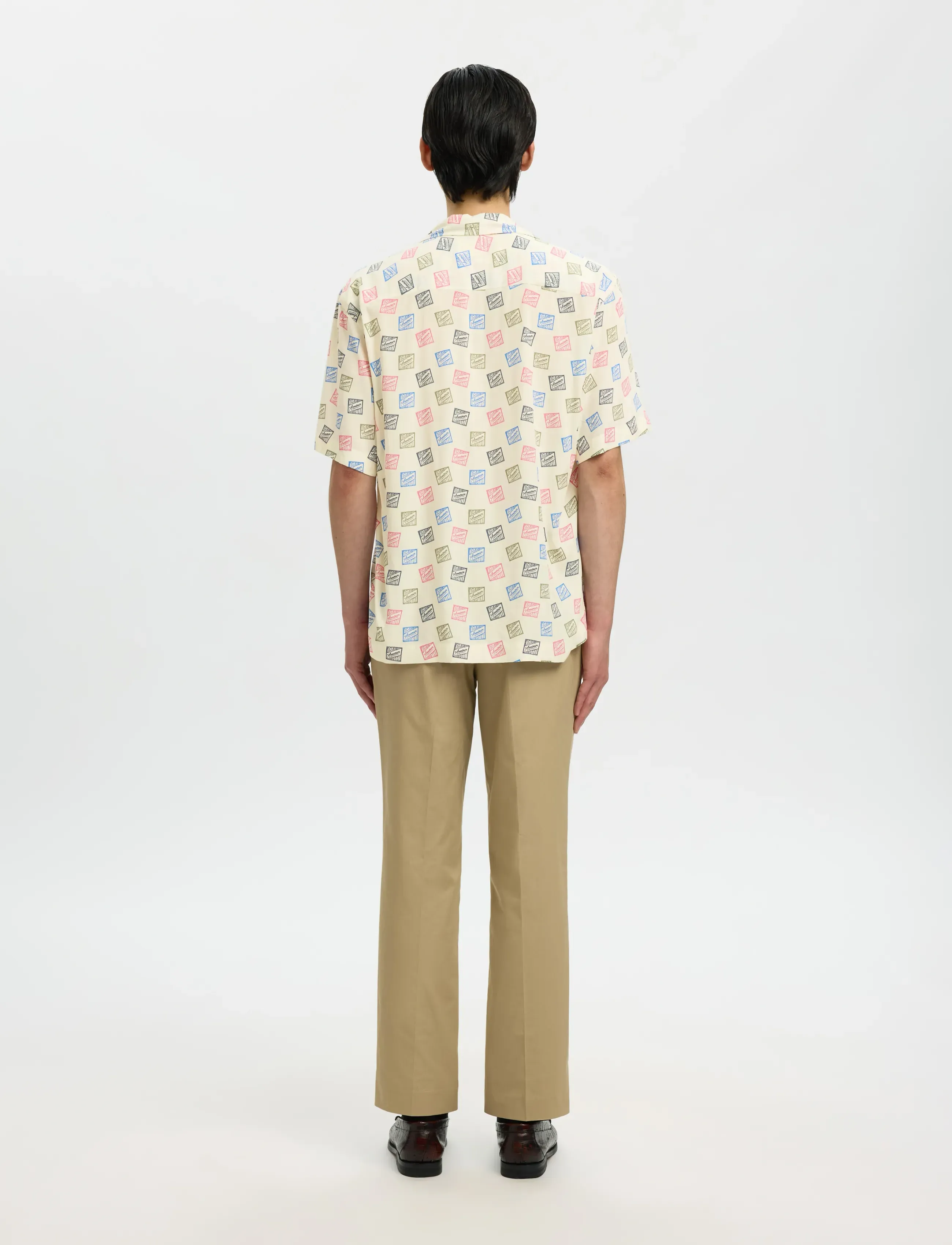 Selected - SLHRLXHOTEL AMOUR STAMPS AOP SS SHIRT - chemises à motifs - egret - 2