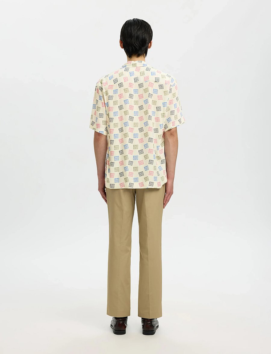 Selected - SLHRLXHOTEL AMOUR STAMPS AOP SS SHIRT - chemises à motifs - egret - 2