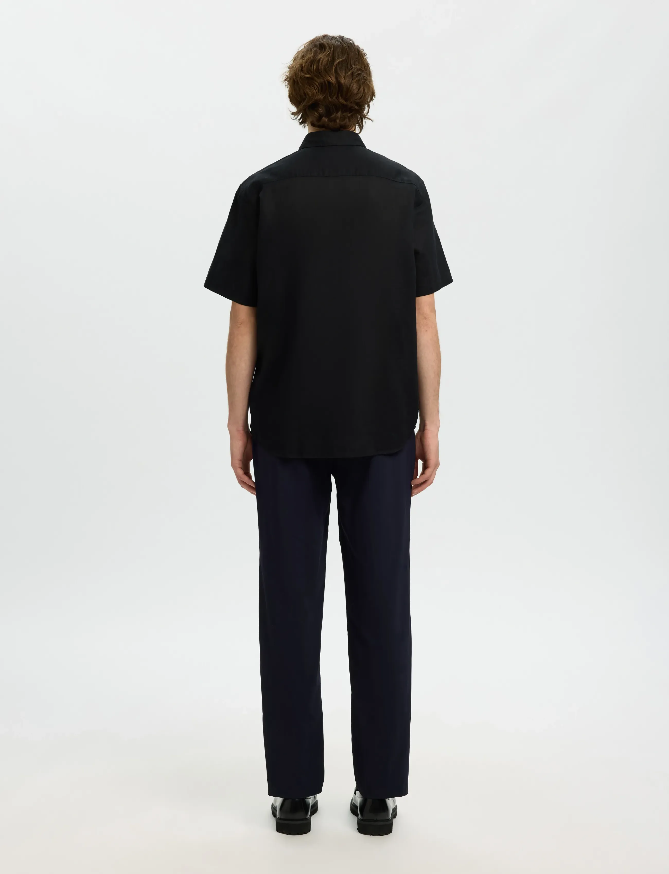 Selected - SLMREGCLAUS CLAY LINENBLEND SS SHT NOOS - kortærmede skjorter - black - 2