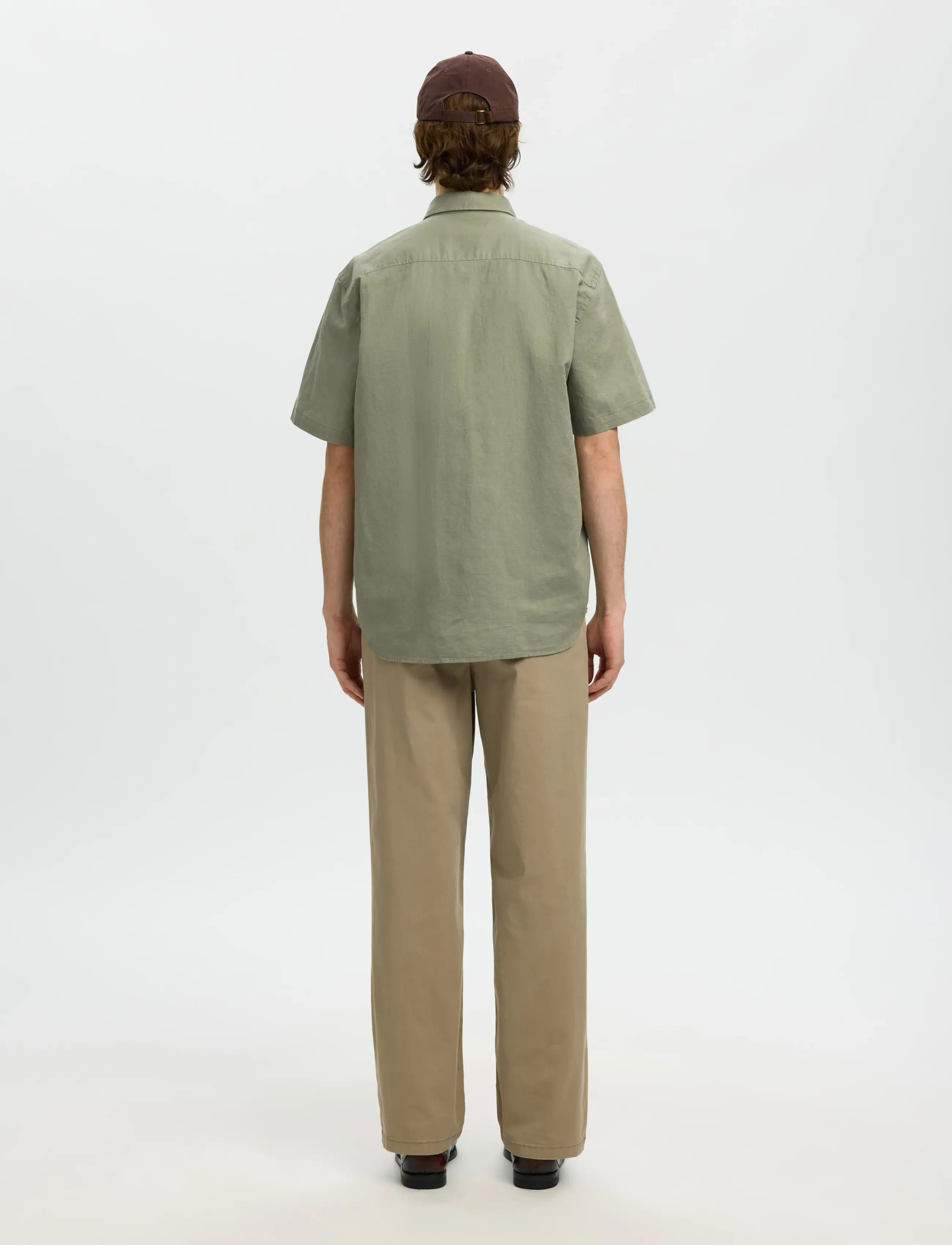 Selected - SLMREGCLAUS CLAY LINENBLEND SS SHT NOOS - chemises à manches courtes - vetiver - 2