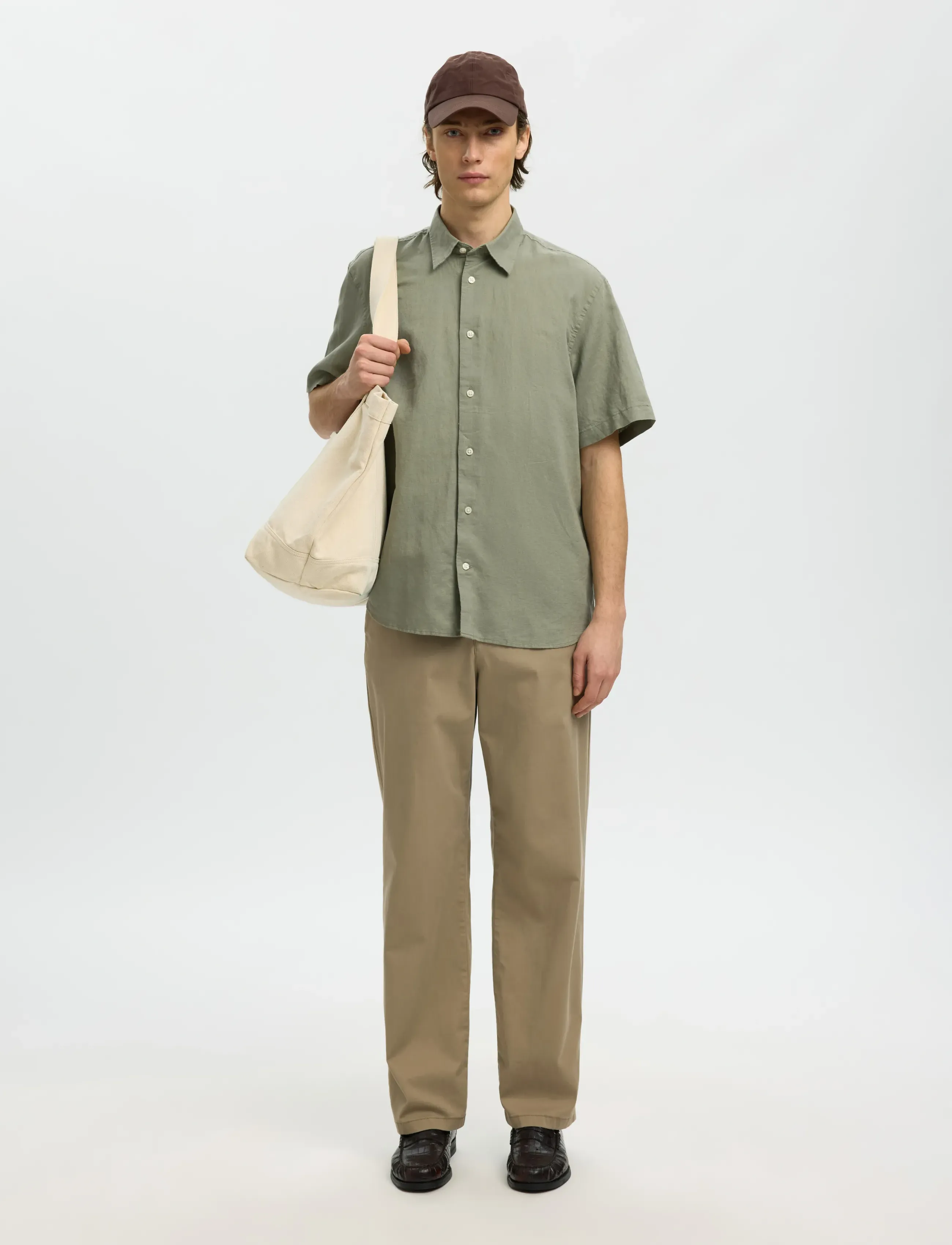Selected - SLMREGCLAUS CLAY LINENBLEND SS SHT NOOS - chemises à manches courtes - vetiver - 3