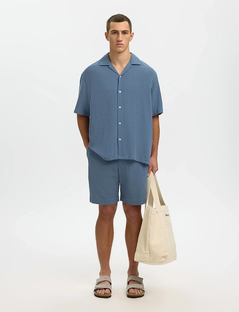 Selected - SLHRLXCAL SS SHIRT RESORT - kortærmede skjorter - blue mirage - 5