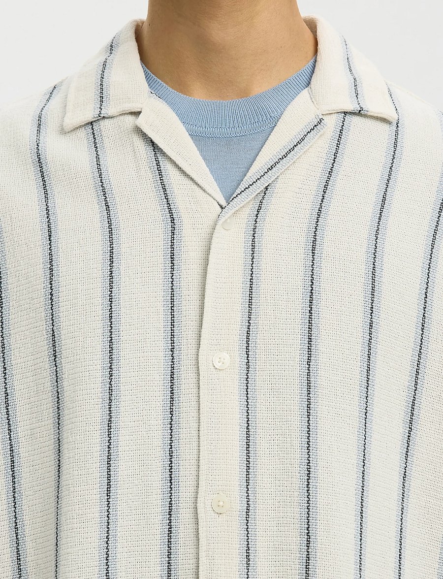Selected - SLHRLXCAL SS SHIRT RESORT - kurzarmhemden - egret - 4