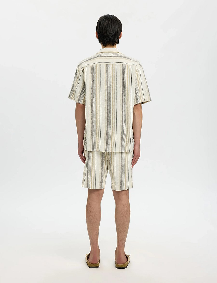 Selected - SLHRLXCAL SS SHIRT RESORT - lühikeste varrukatega särgid - egret - 2