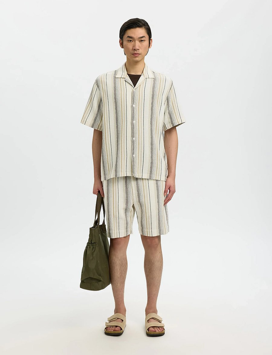Selected - SLHRLXCAL SS SHIRT RESORT - lühikeste varrukatega särgid - egret - 3