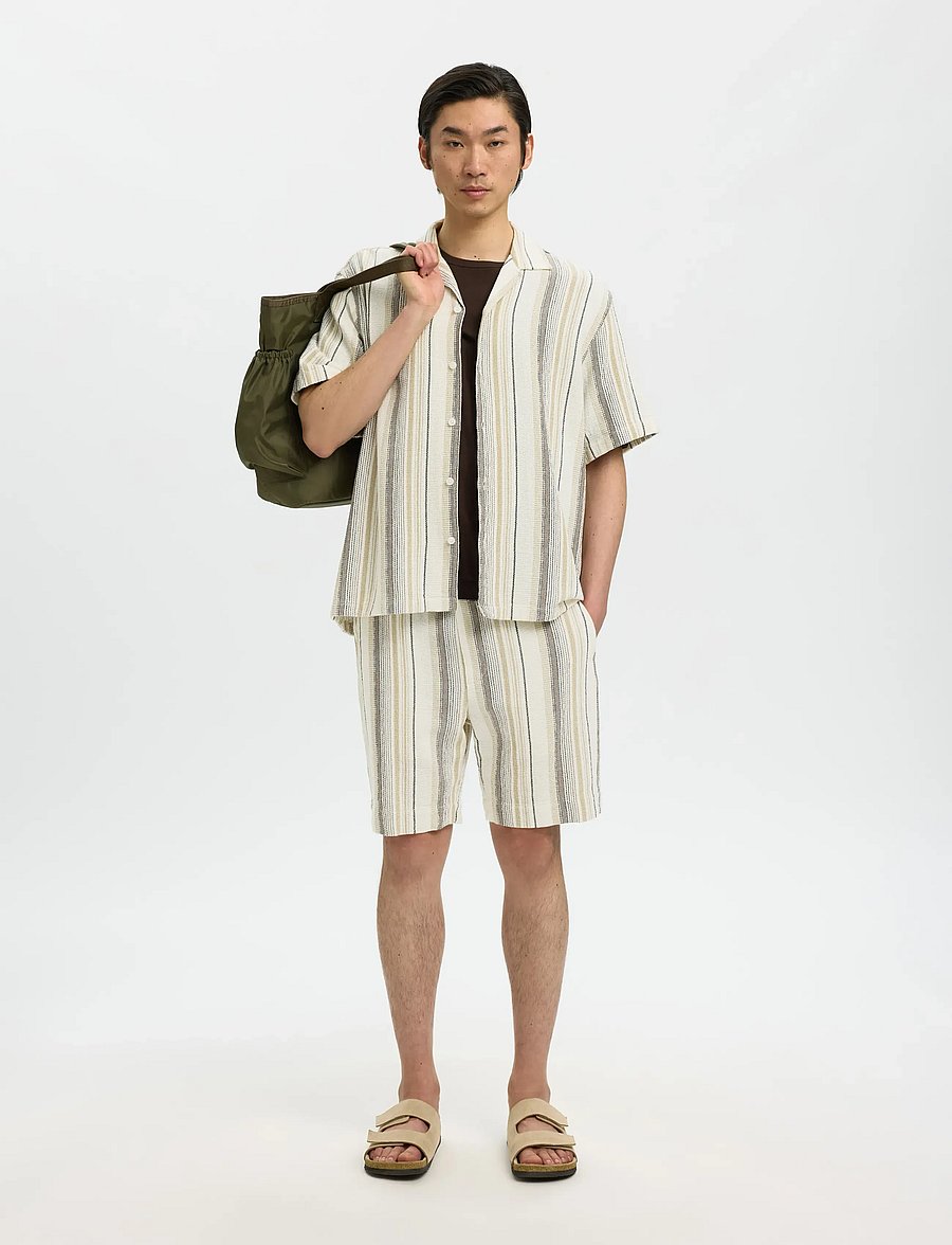 Selected - SLHRLXCAL SS SHIRT RESORT - lühikeste varrukatega särgid - egret - 5