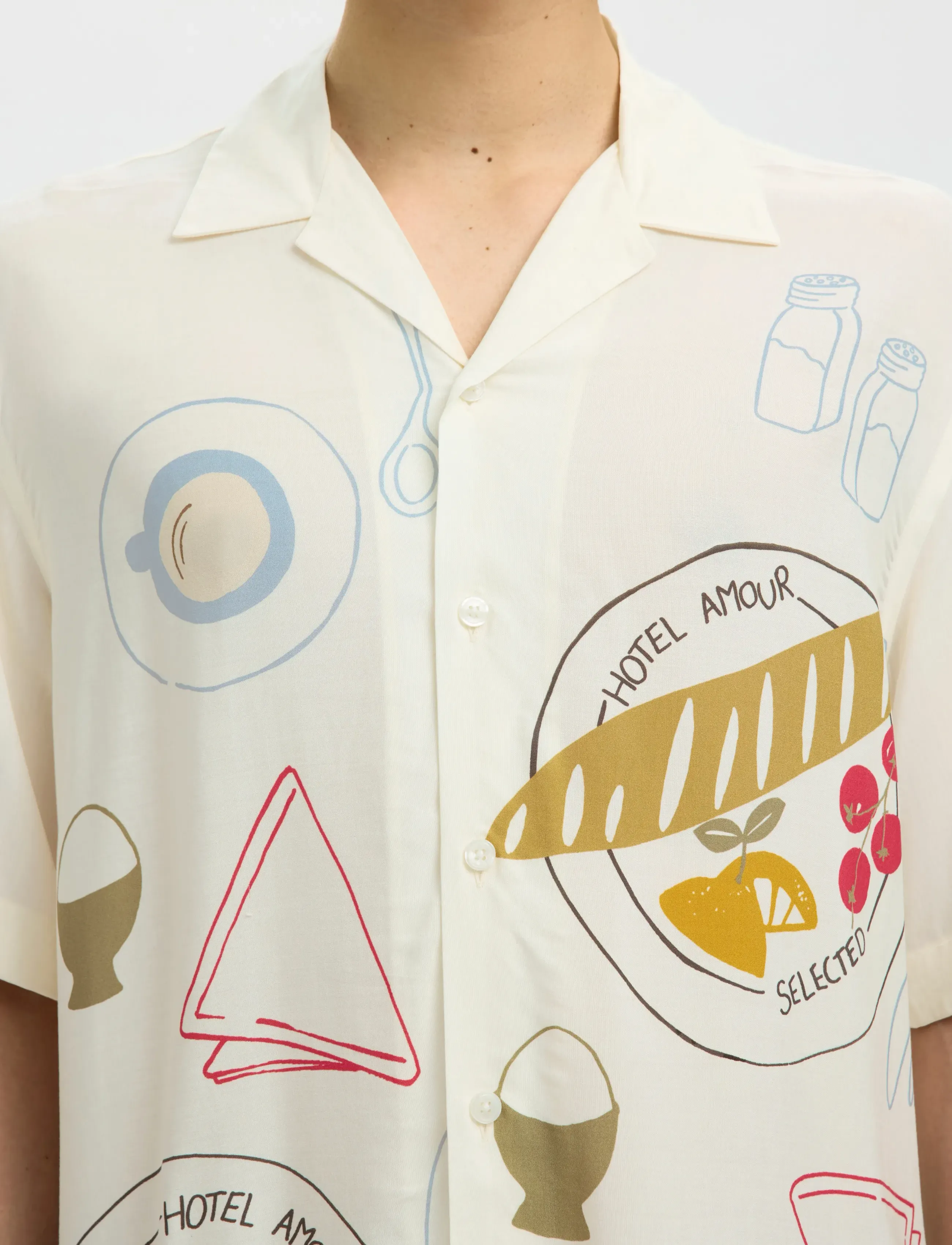 Selected - SLHRLXHOTEL AMOUR PRINT SS SHIRT - chemises à motifs - egret - 4