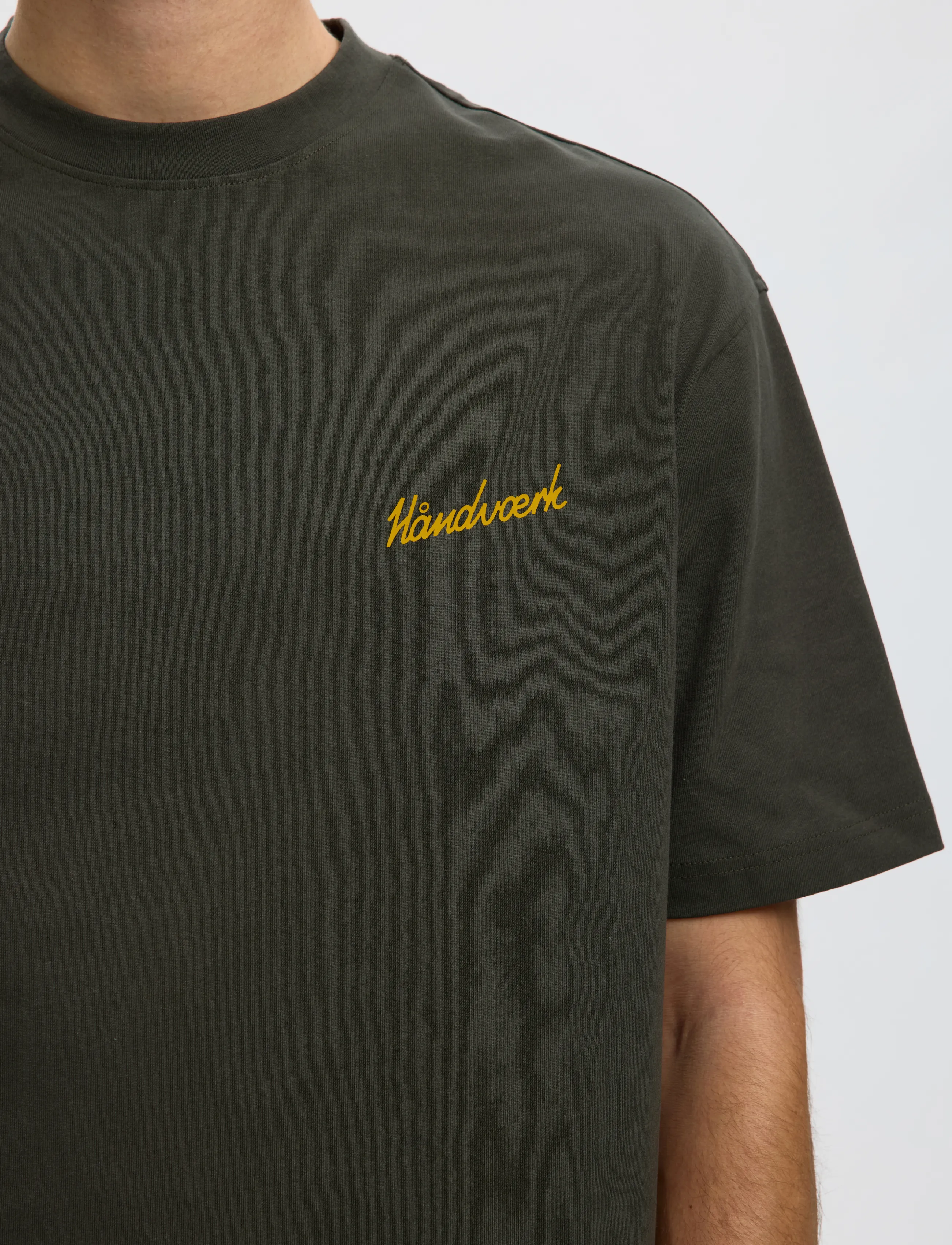 Selected - SLMRELAXEMERY GRAPHIC SS O-NECK TEE - kurzärmelige t-shirts - peat - 4