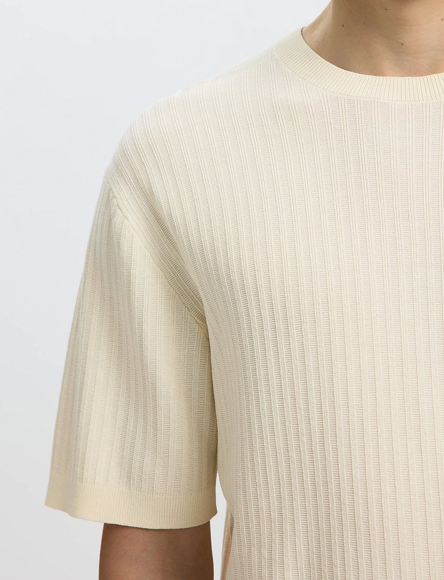 Selected - SLMHENRY SS KNIT STRUCTURE TEE - kurzärmelige t-shirts - egret - 4
