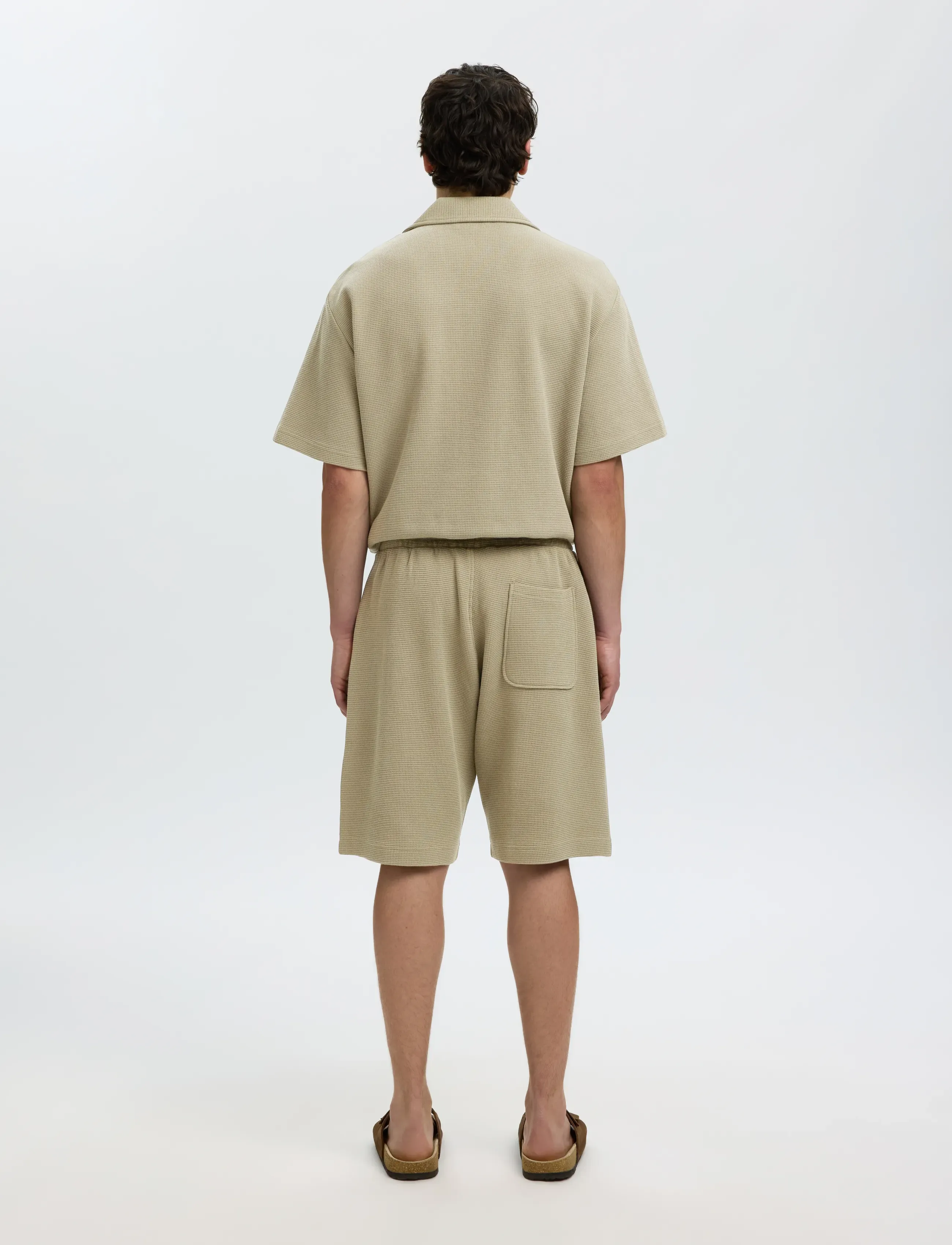Selected - SLMRELAXSONNY WAFFLE SHORTS - sweatshorts - vetiver - 2