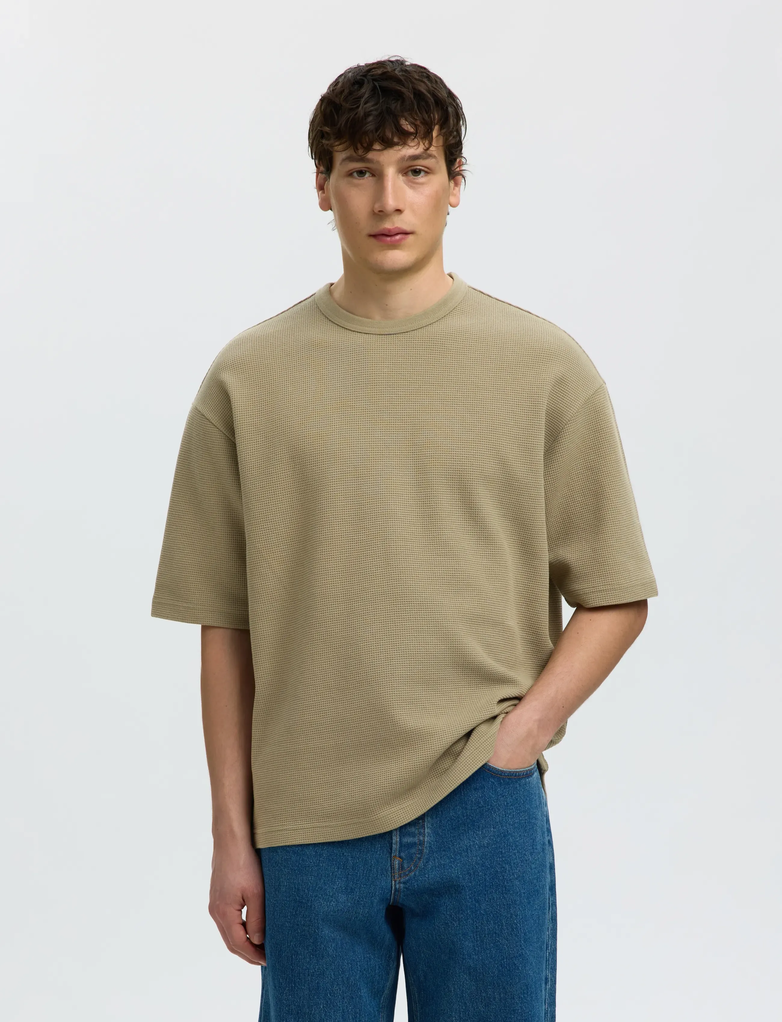 Selected - SLMRELAXSONNY WAFFLE SS O-NECK TEE - kurzärmelige t-shirts - vetiver - 0