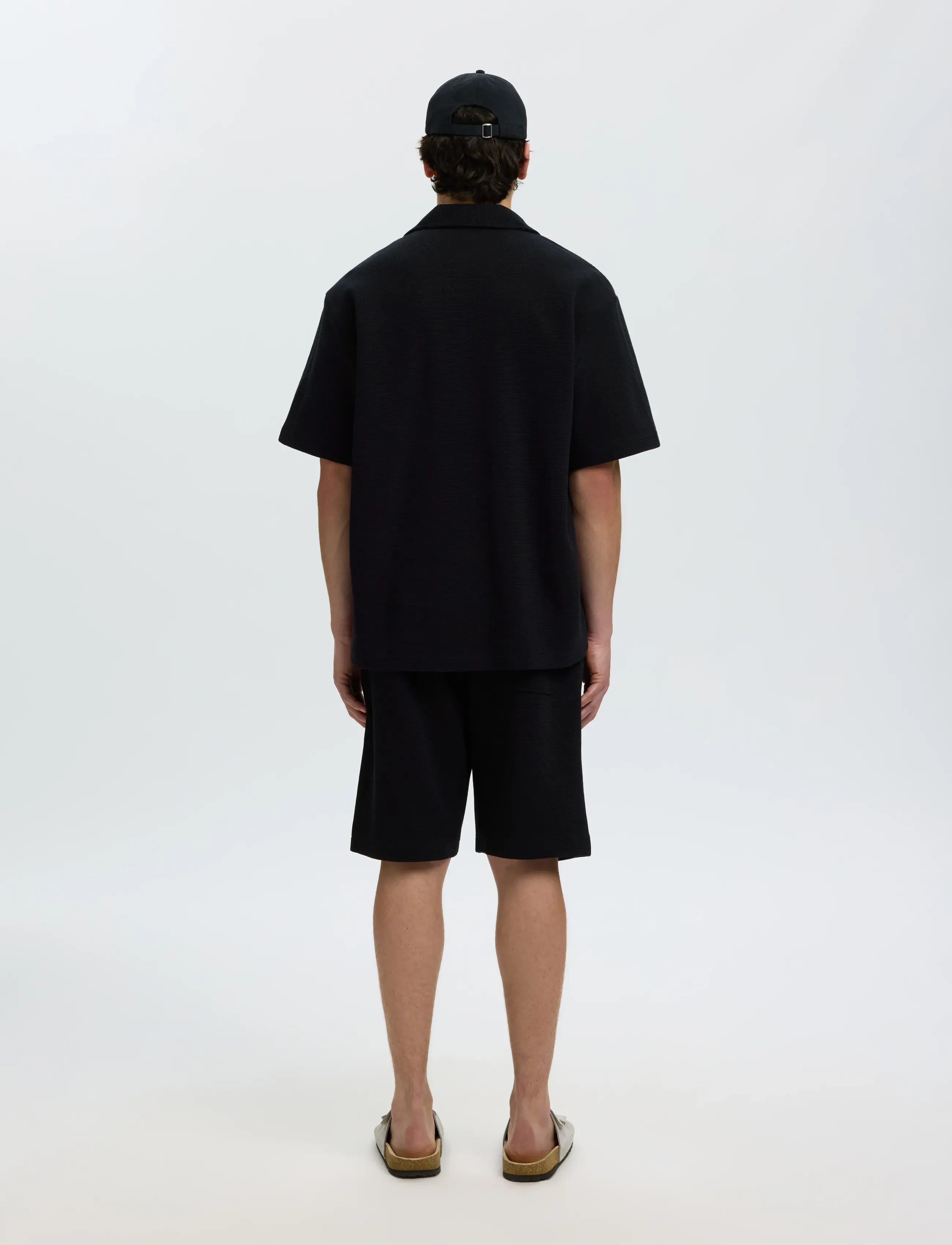 Selected - SLMRELAXSONNY WAFFLE SS OVERSHIRT - kortærmede skjorter - black - 2