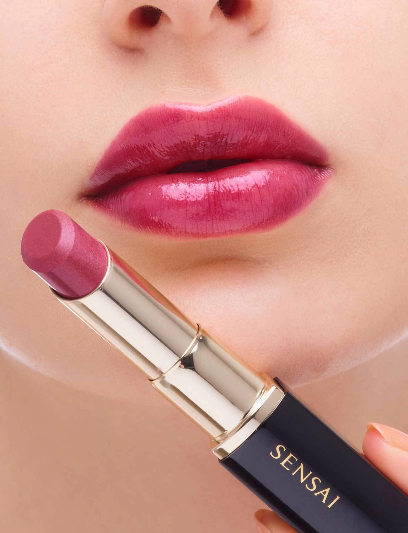 Lasting Plump Lipstick 3