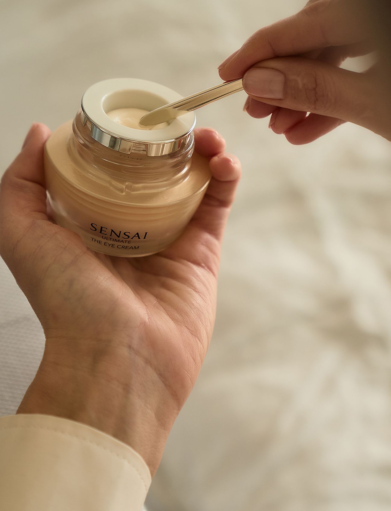 SENSAI - Ultimate The Eye Cream - Øjencremer - clear - 2
