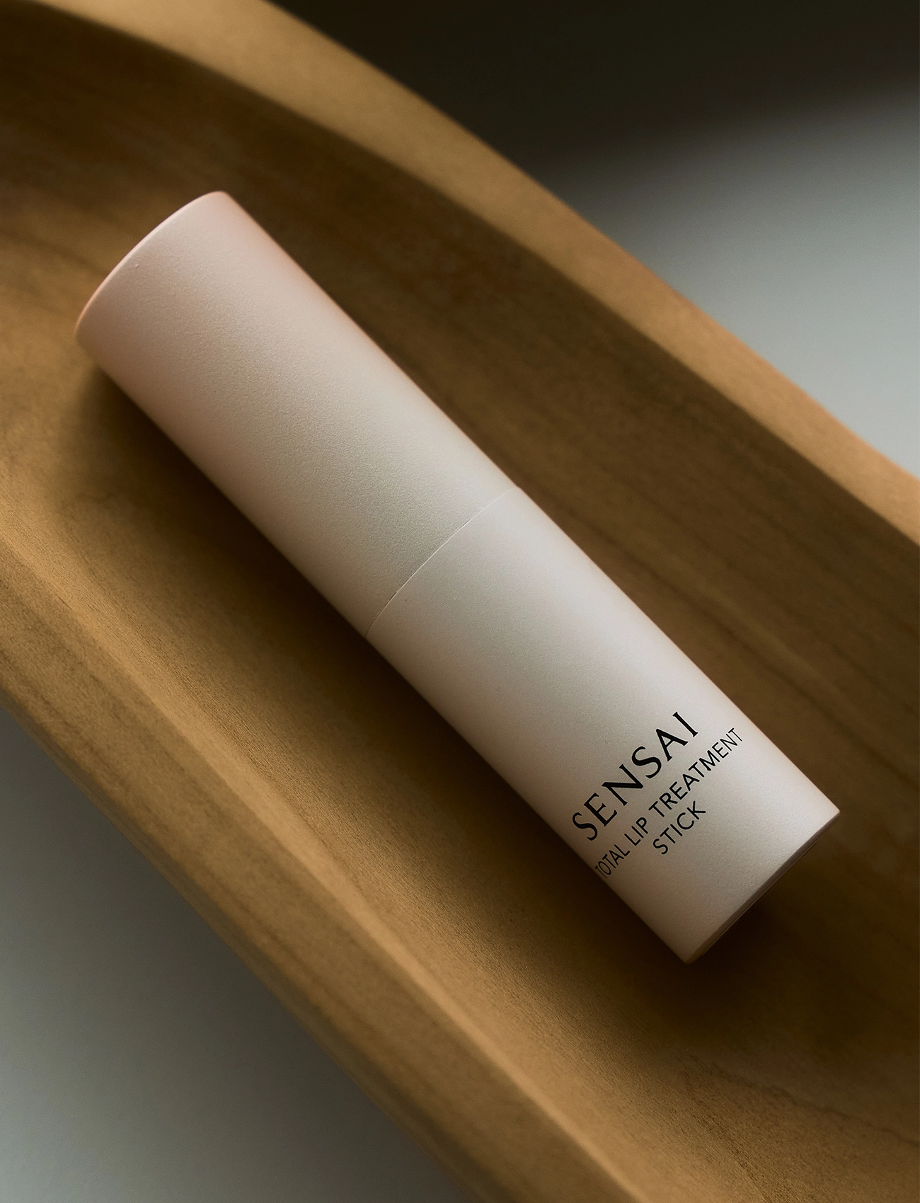 SENSAI - Total Lip Treatment Stick - läppbalsam - clear - 3