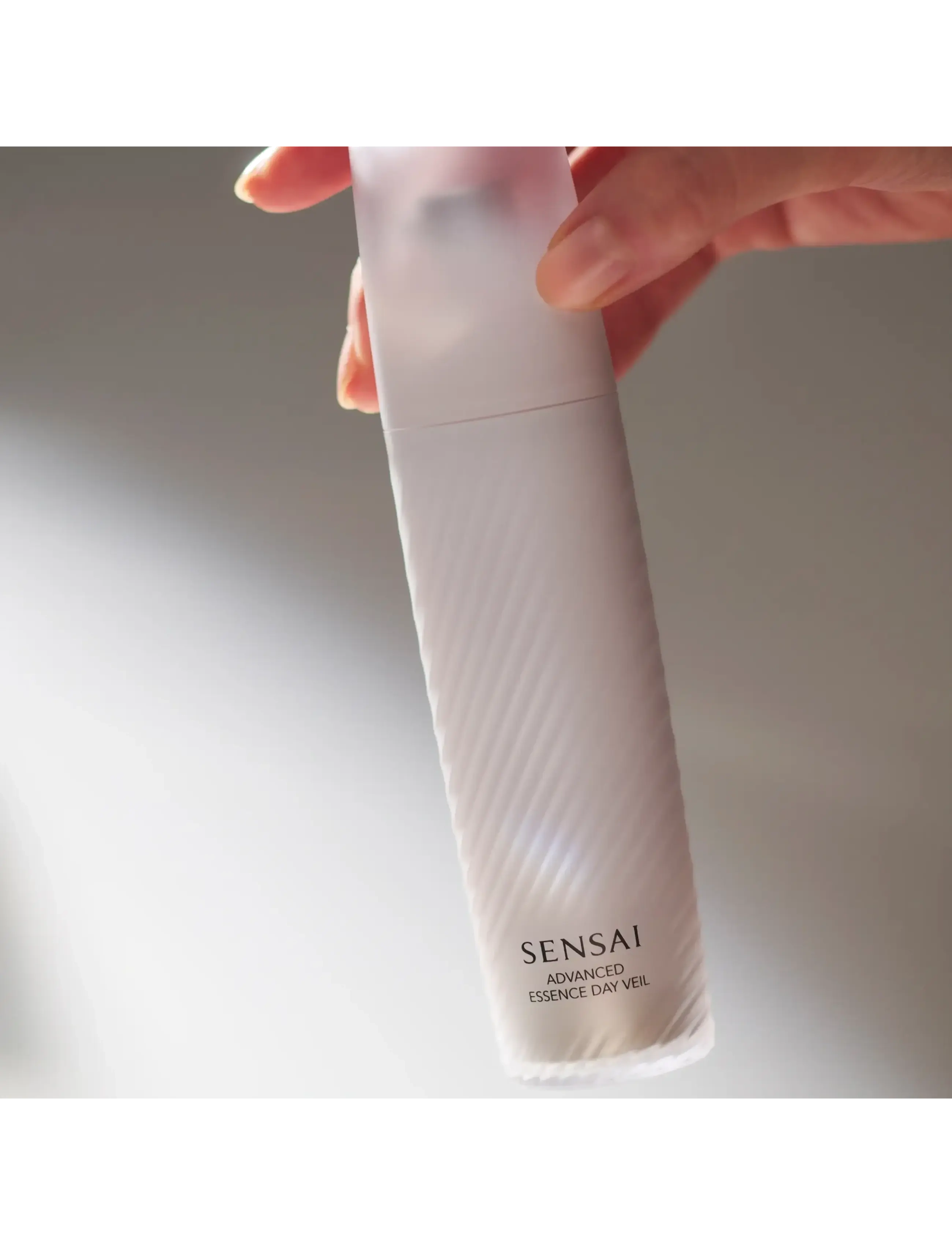 SENSAI - Advanced Essence Day Veil - no color - 3