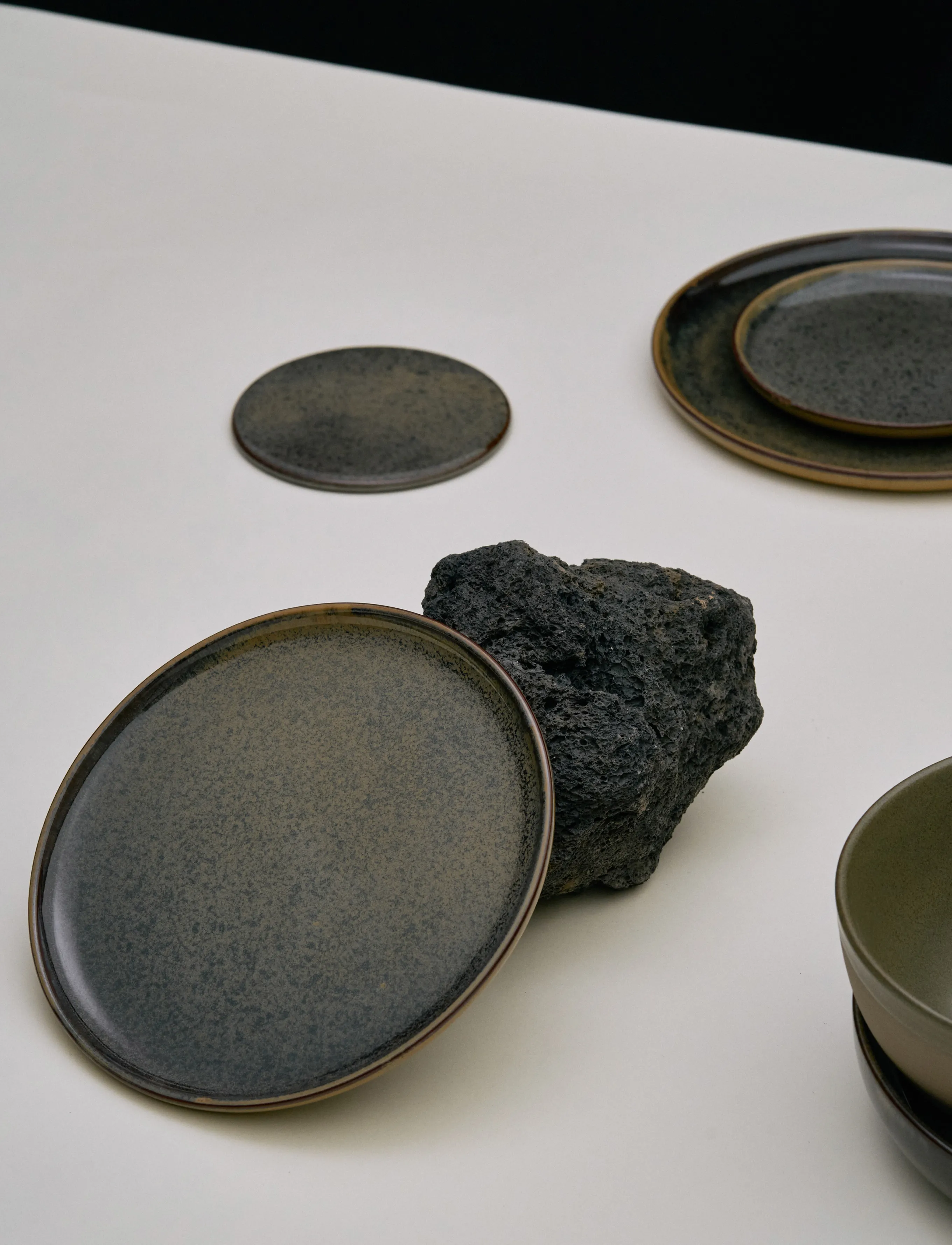 Serax - PLATE L INDI GREY SURFACE set/4 - grey - 5
