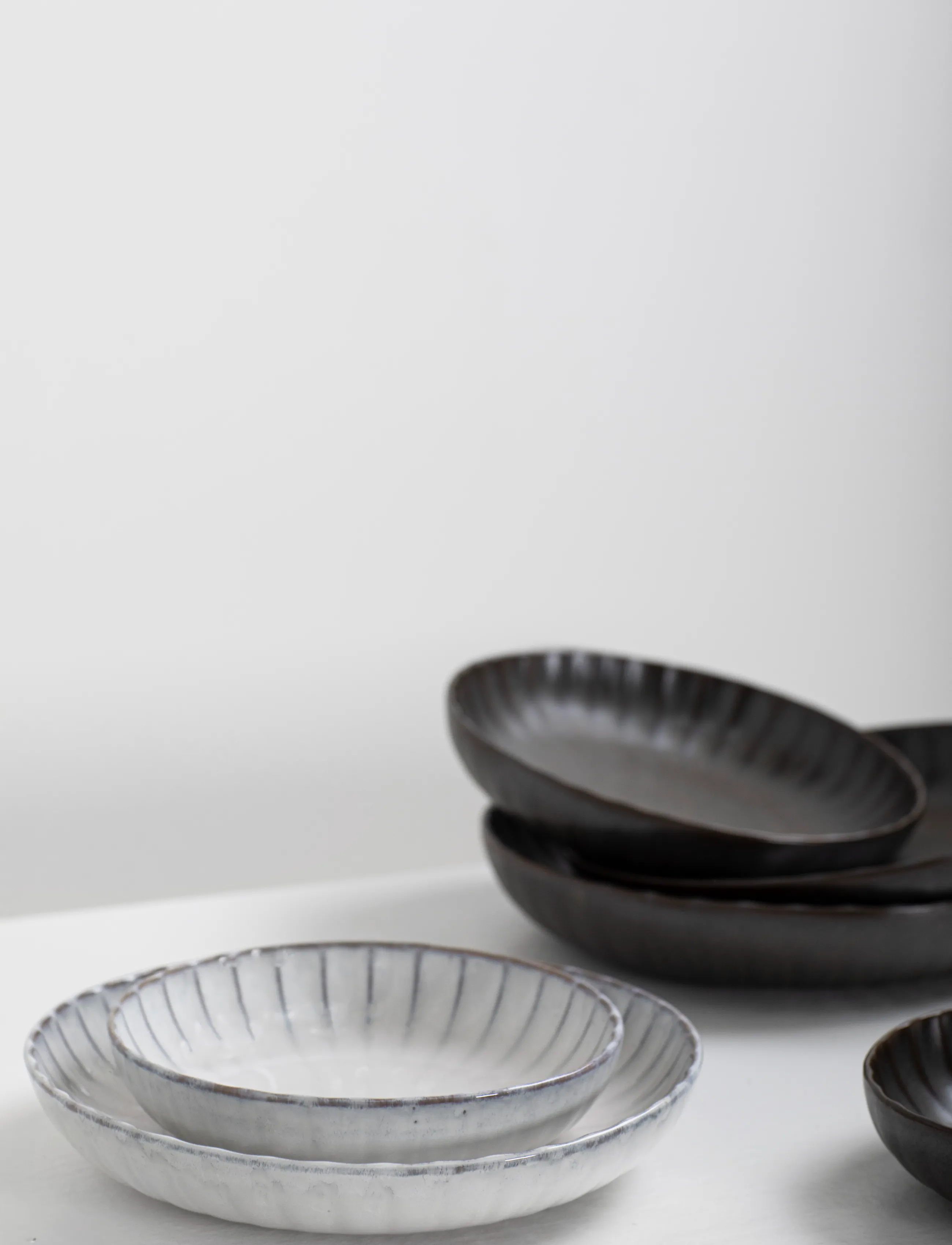 Serax High Plate M White Inku Set/2, One Size, Plates, Weiß - Deep Homeware
