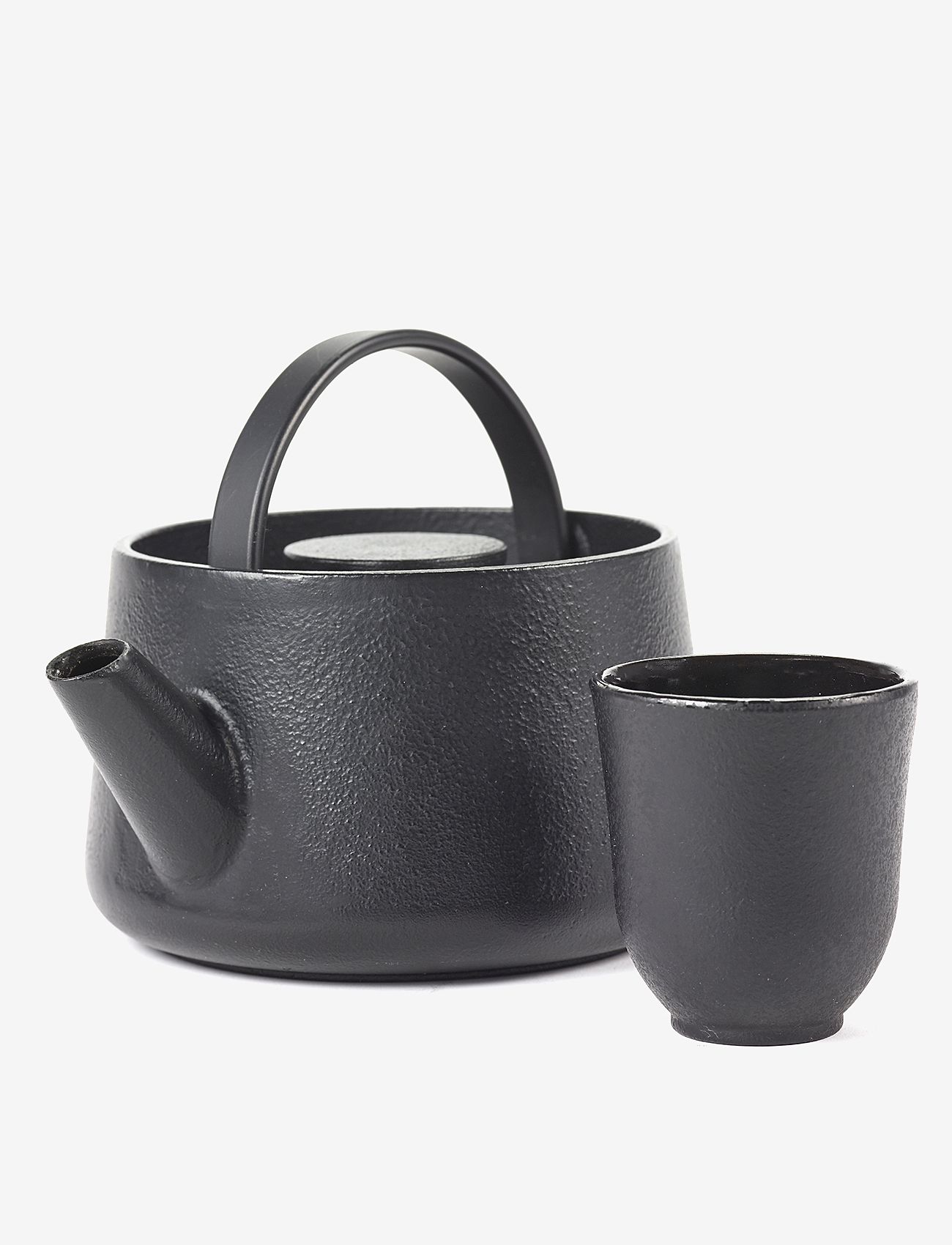 Serax - CUP CAST-IRON INKU BY SERGIO HERMAN SET/4 - köp efter pris - black - 2