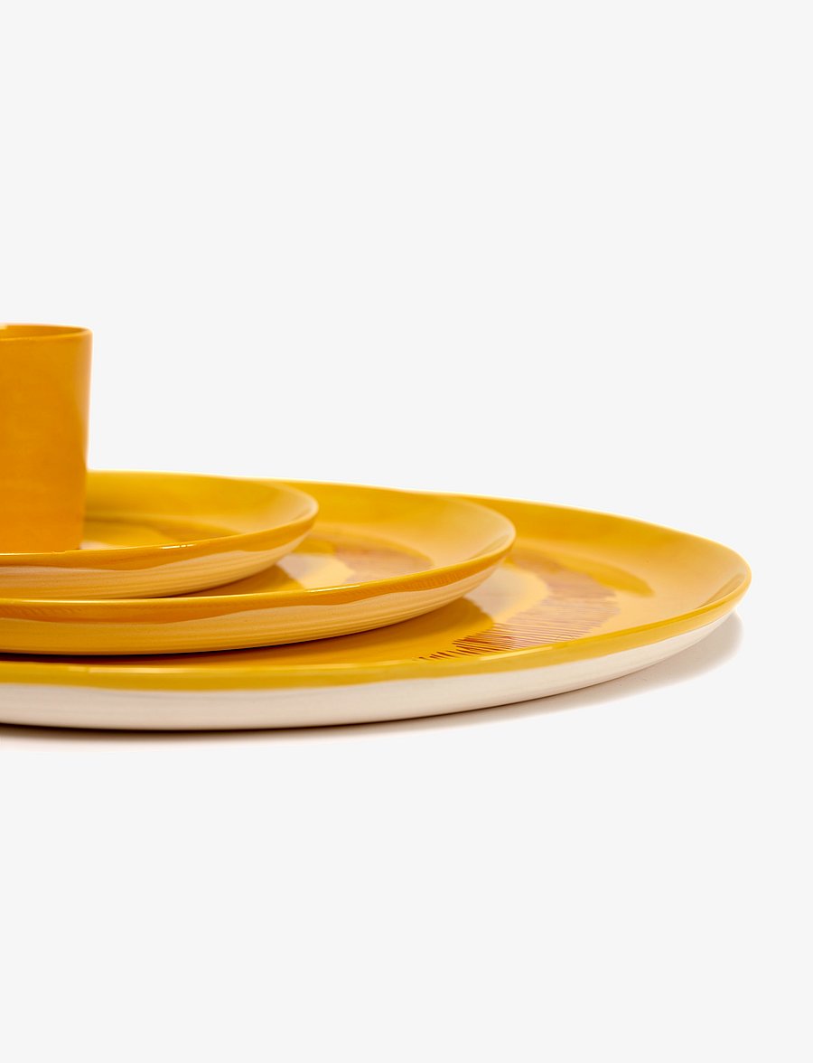 Serax - SERVING PLATE YELLOW STRIPES RED FEAST - vaagnad ja roogade serveerimisalused - yellow - 5