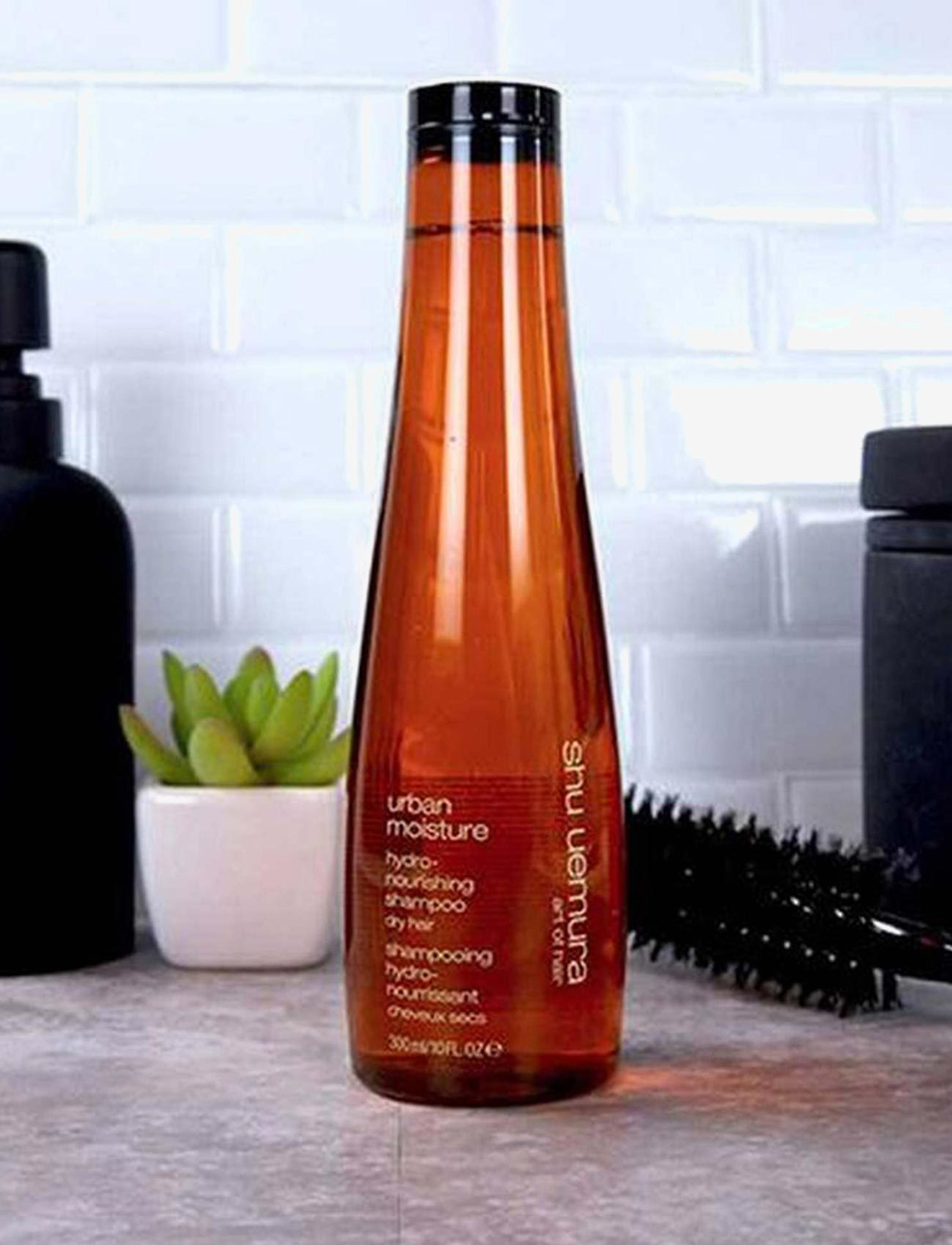 Shu Uemura Art of Hair - Shu Uemura Art of Hair Urban Moisture Shampoo 300ml - hårpleje - clear - 4