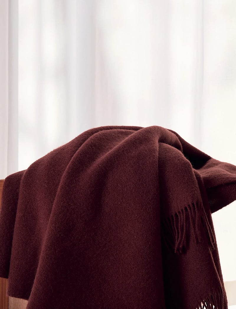 Silkeborg Uldspinderi - Season 130x200 cm - tekid ja katted - beetroot - 2