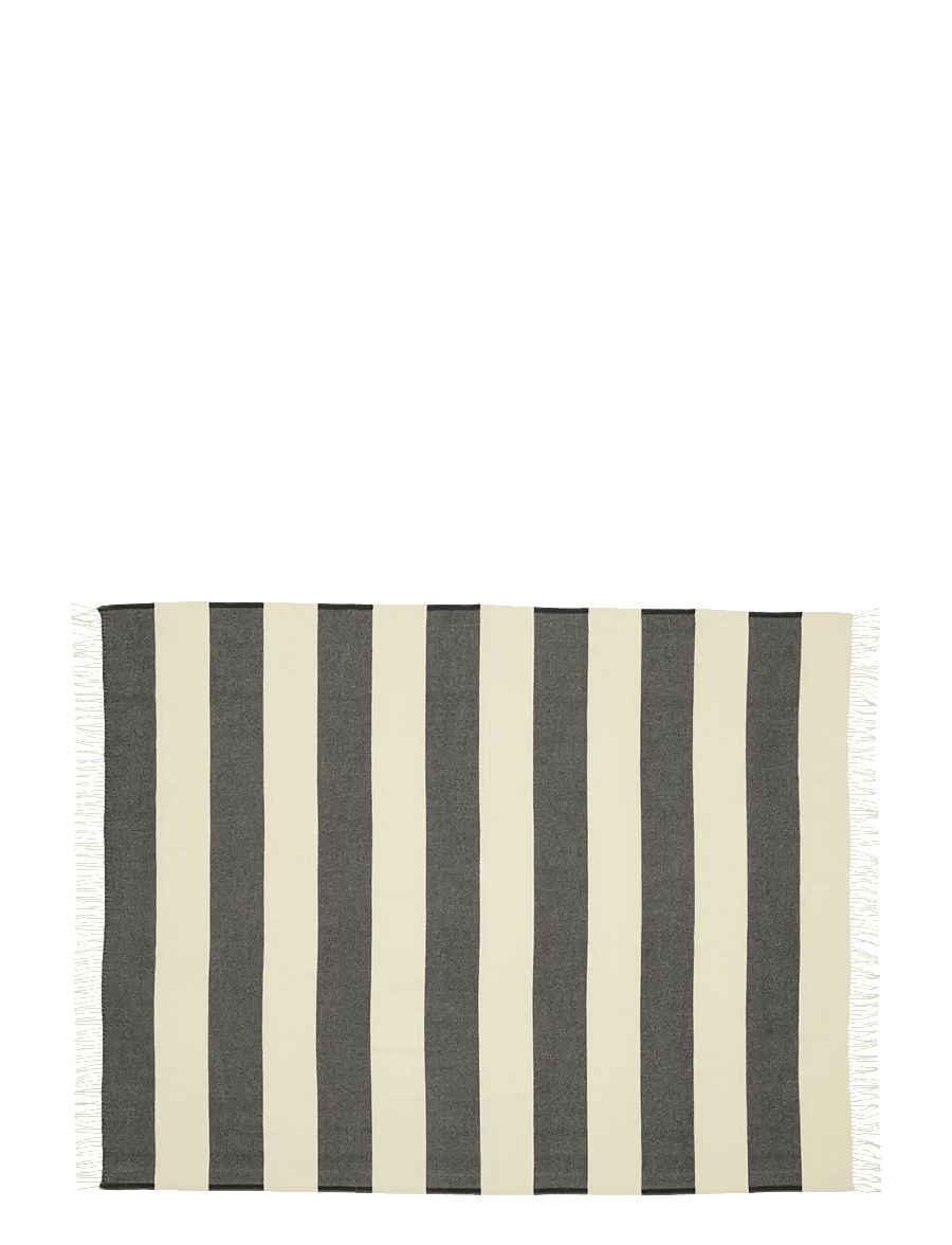 Silkeborg Uldspinderi - The Sweater 130x190 cm - pleedid - black - 2