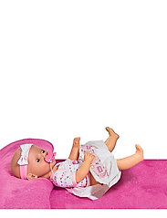 Simba Toys - New Born Baby Spise Tisse Dokke, 43 cm - dukker - pink - 7