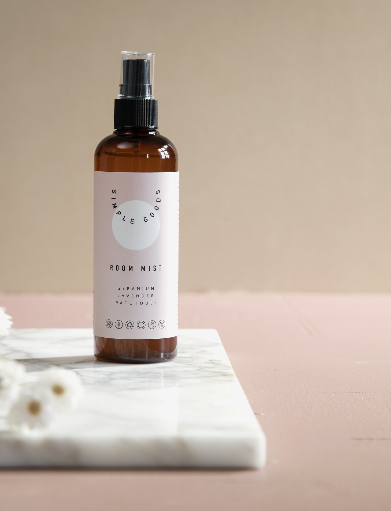 Simple Goods - Geranium Room Mist 150 ml - fragrance spray - clear - 1